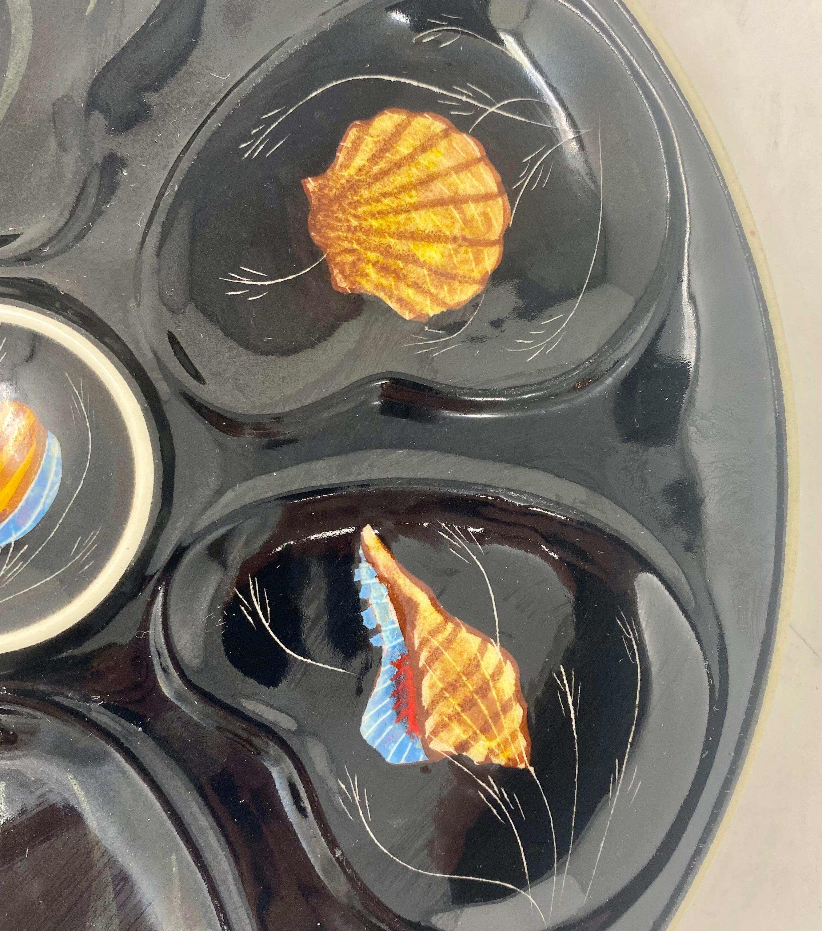 Estate French Faience Henriot Quimper Painted Sea-Life Oyster Plate Circa 1940's In Good Condition In New Orleans, LA
