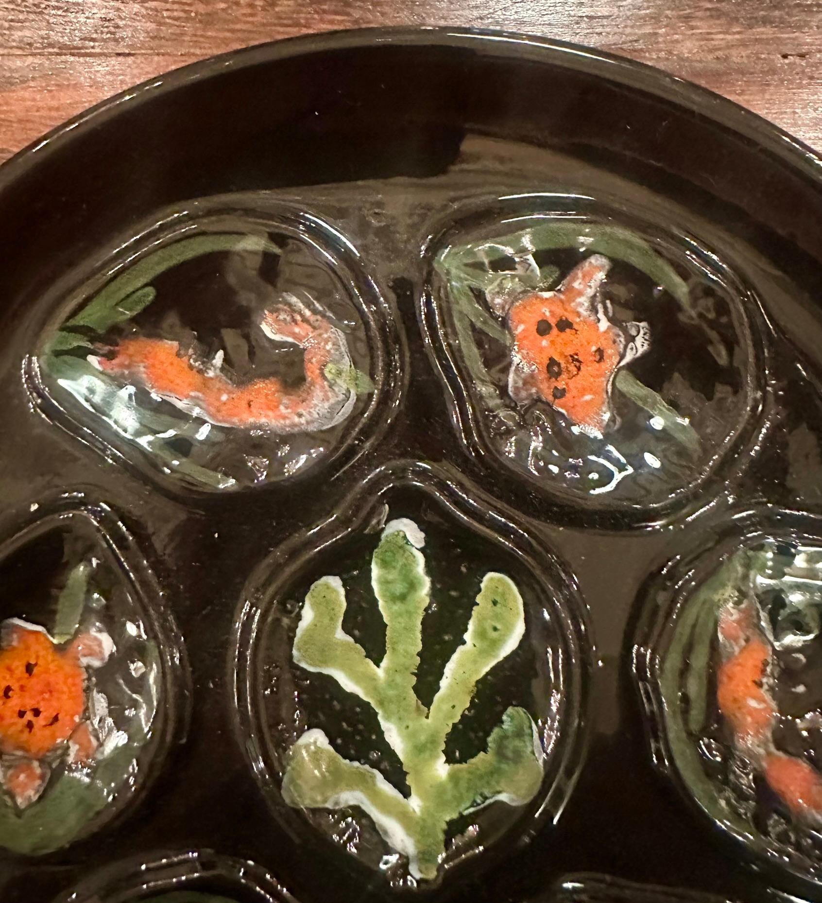 Estate French Faience Porcelain Hand-Painted Oyster Plate, Circa 1930-1940. In Good Condition For Sale In New Orleans, LA