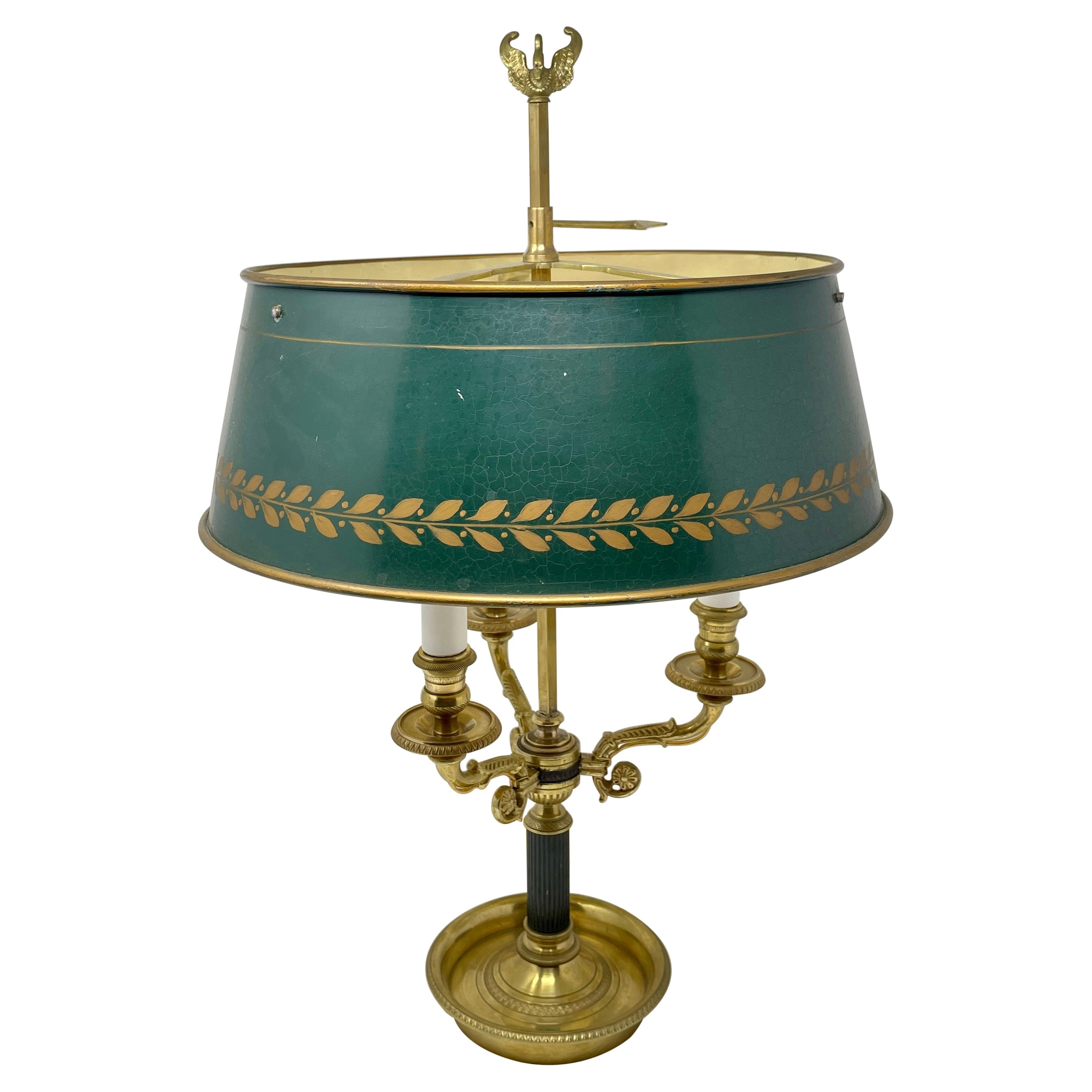 Lampe Bouillotte en bronze doré et tole, Circa 1950.