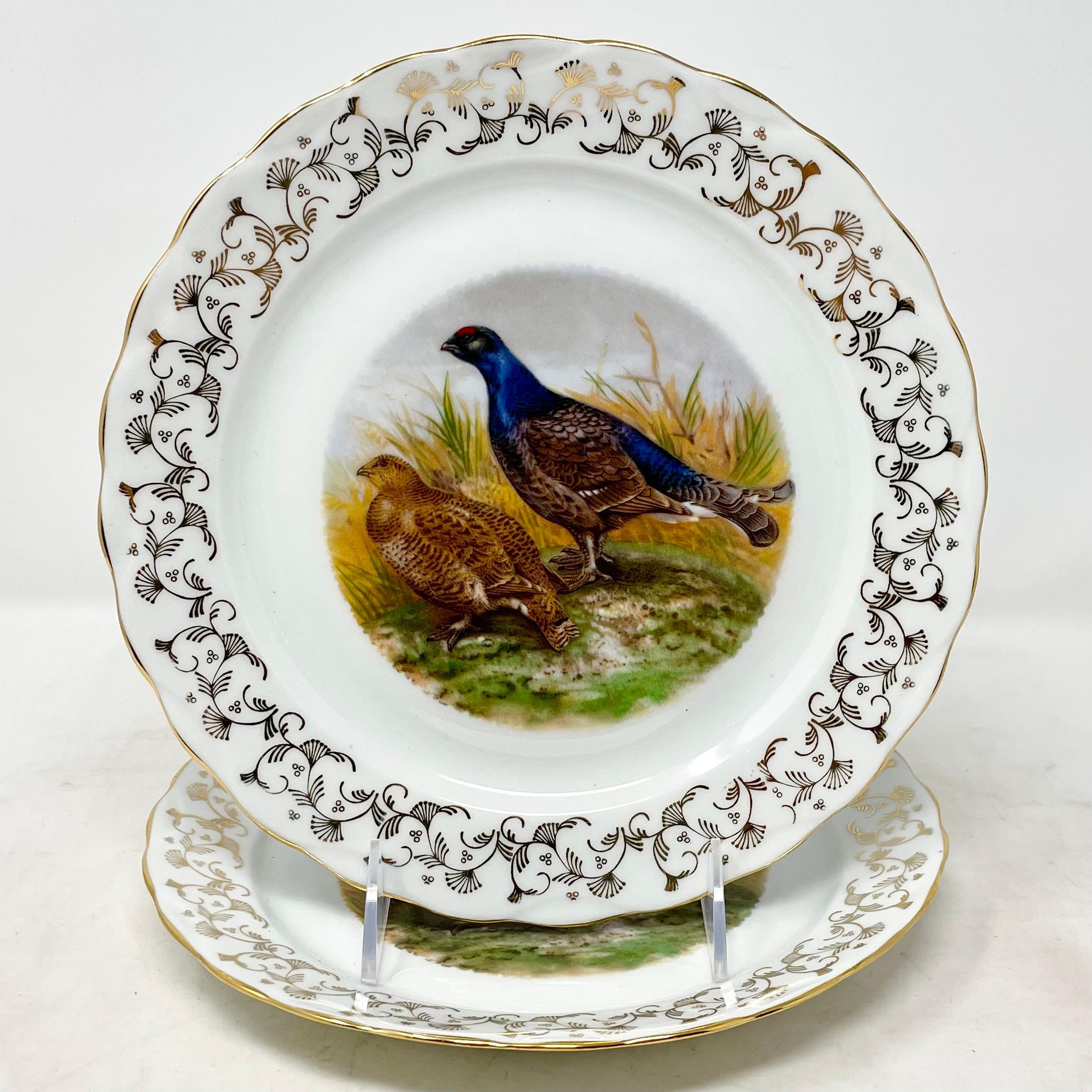 Service de 11 pièces en porcelaine de Limoges, 10 assiettes et 1 plateau en vente 4