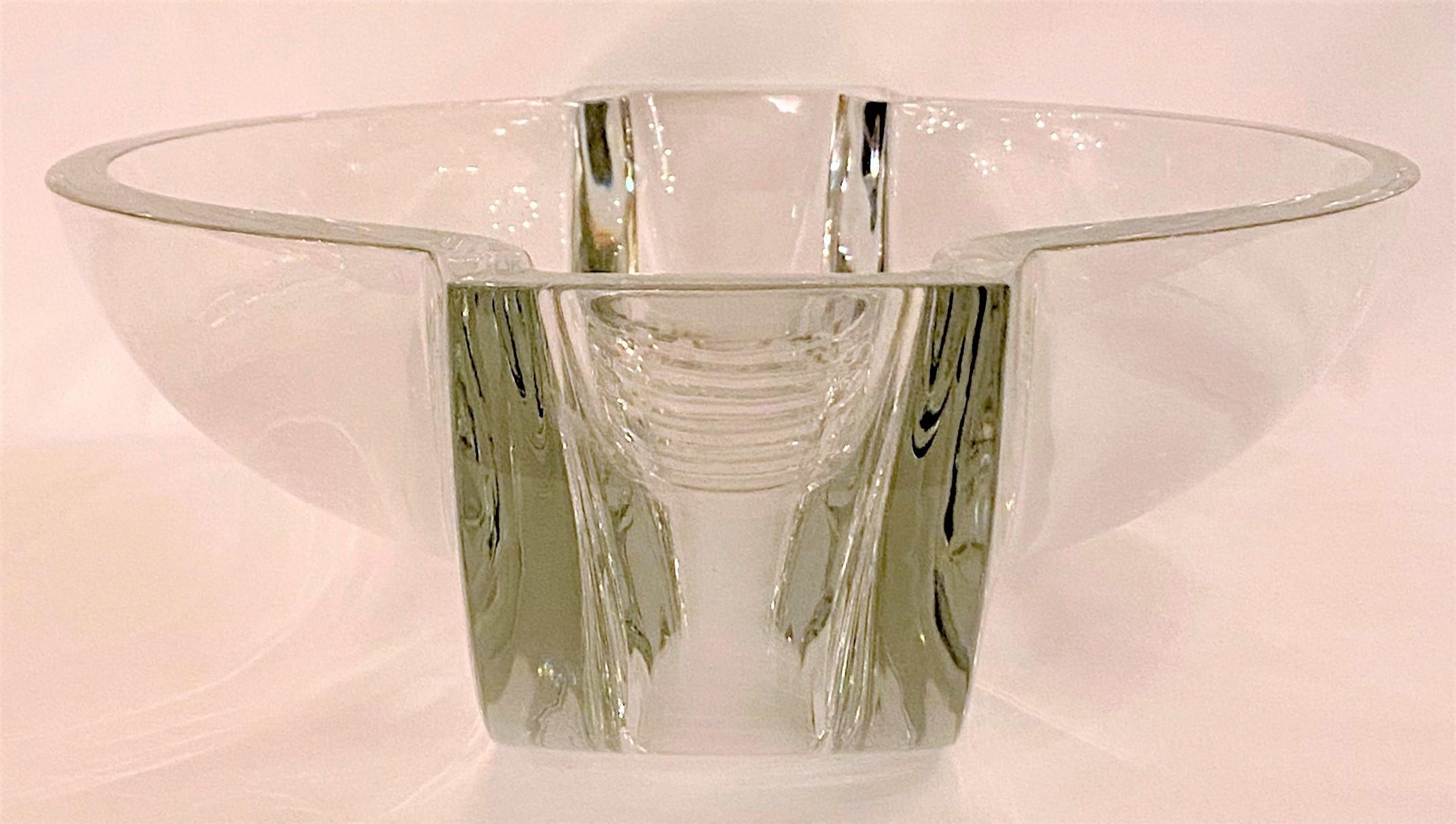 20th Century Estate French Mid-Century Modern Baccarat Crystal Centerpiece Bowl For Sale