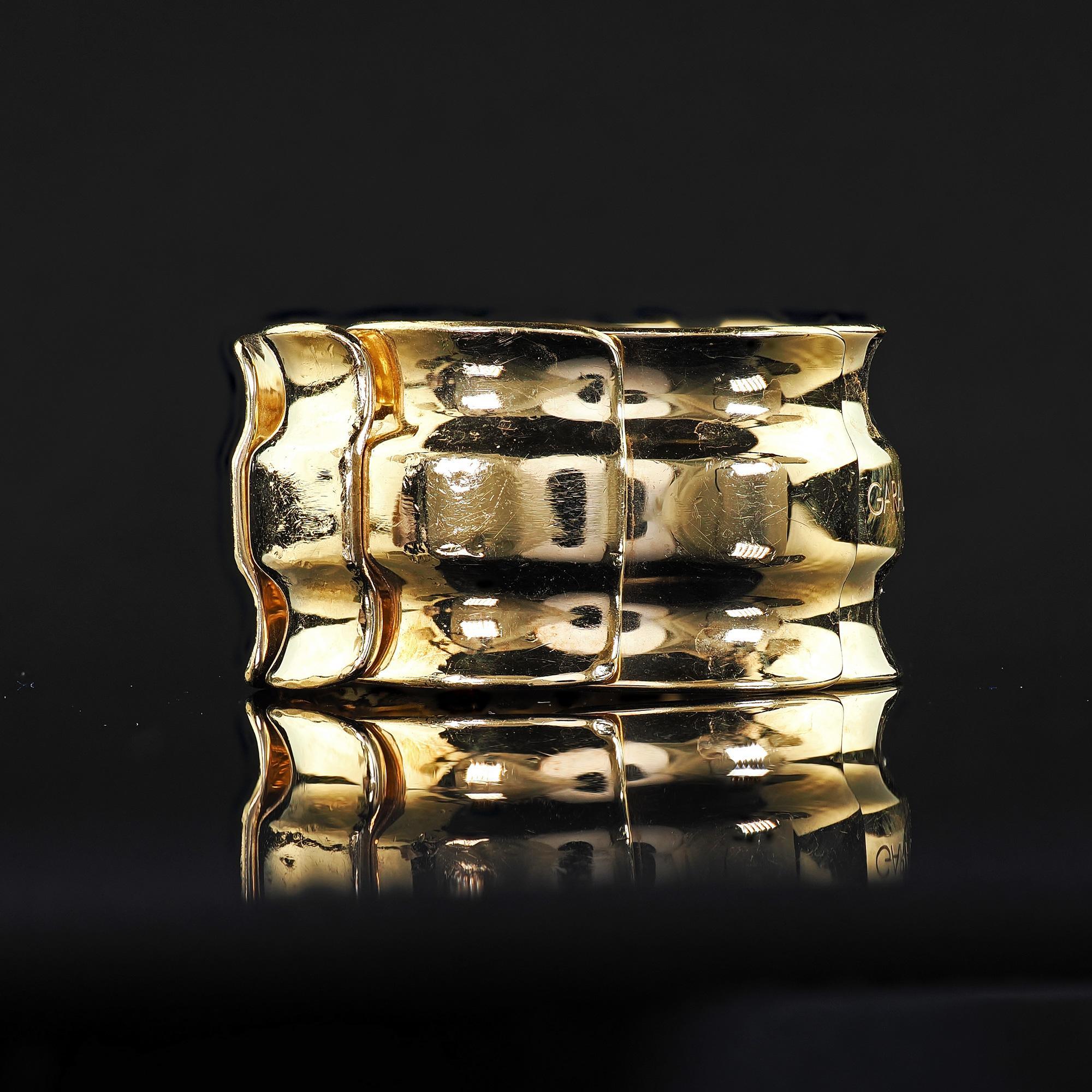 Anillo de cóctel ancho articulado con diamantes en oro amarillo de 18 quilates Estate Garavelli en venta 2