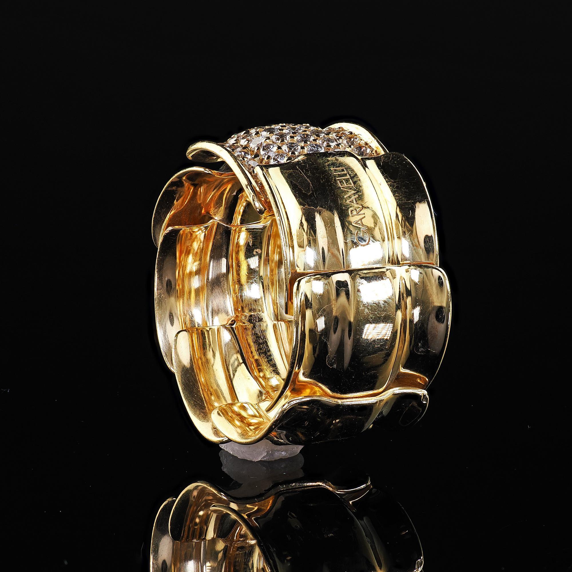 Anillo de cóctel ancho articulado con diamantes en oro amarillo de 18 quilates Estate Garavelli en venta 3