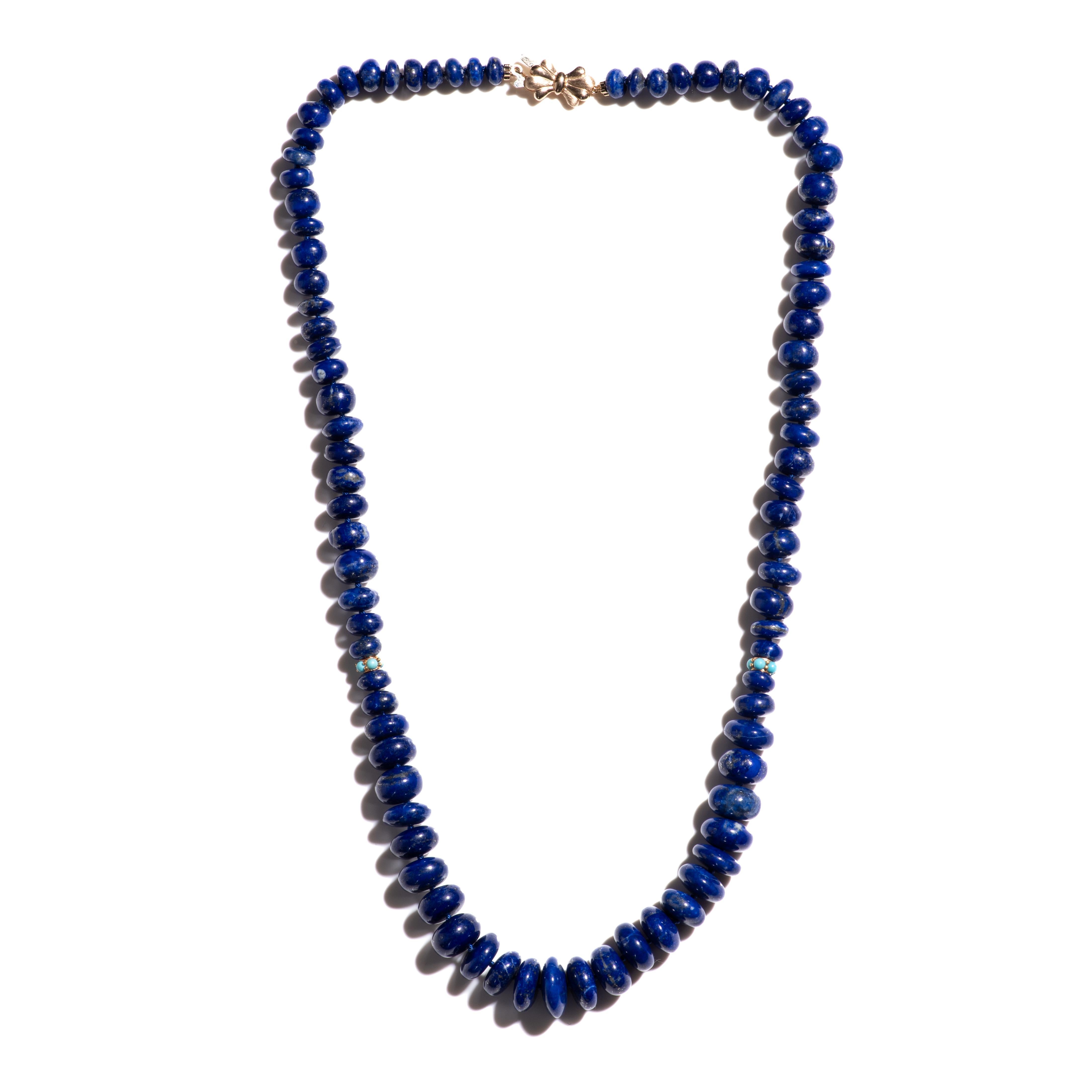 Estate Genuine Sleeping Beauty Turquoise and Lapis Lazuli Yellow Gold Necklace For Sale 1
