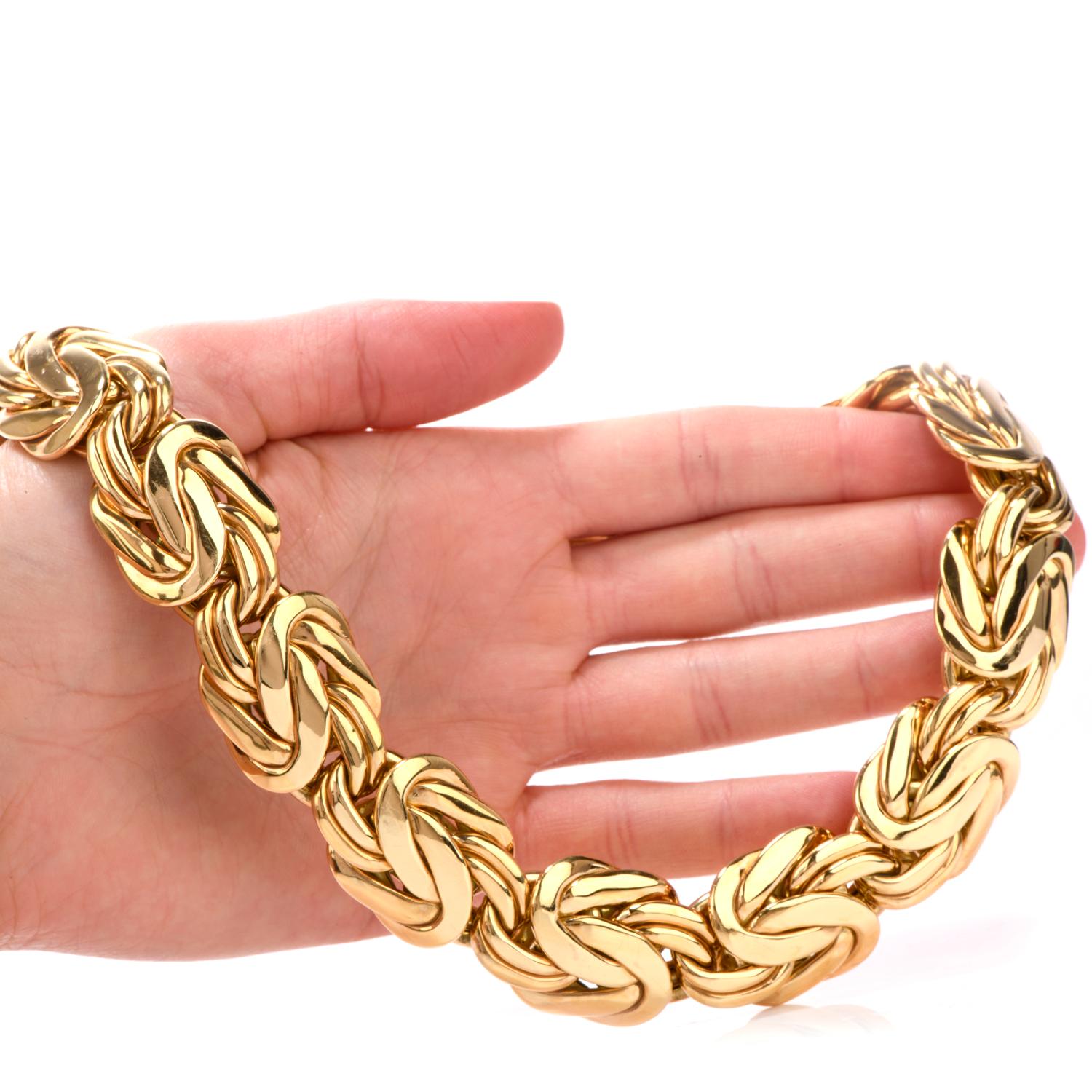 Women's Estate German Byzantine 18 Karat Gold Wide Chain Necklace