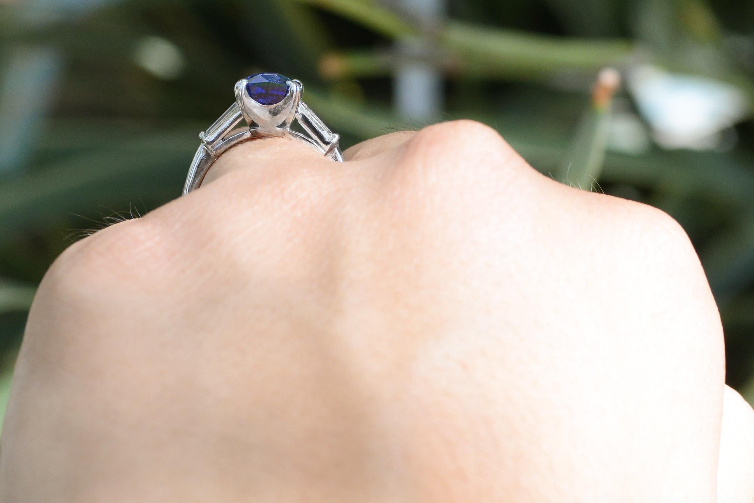GIA zertifiziert 4 Karat Saphir & Diamant Estate Verlobungsring (Smaragdschliff)
