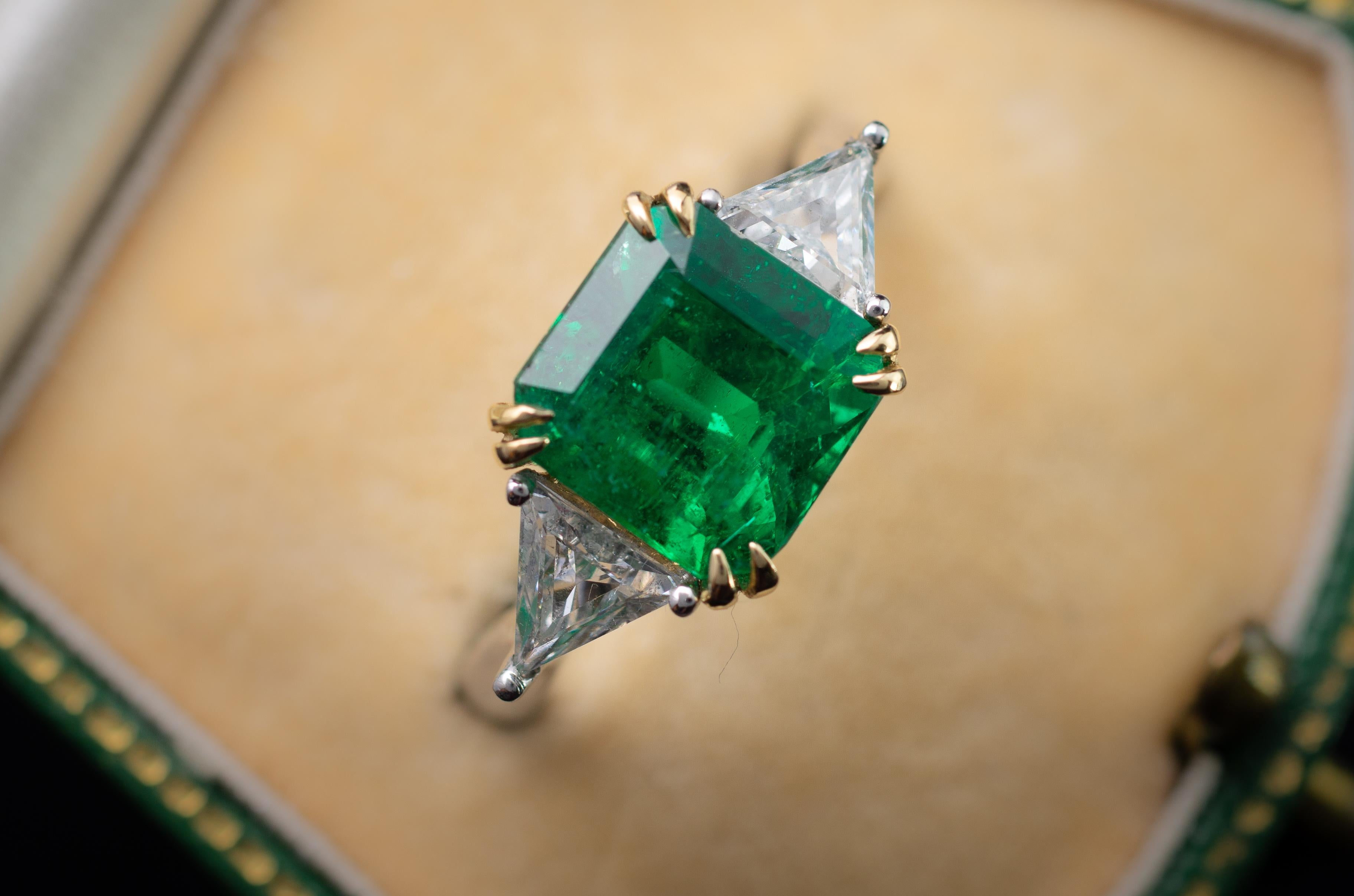 Estate GIA Natural Emerald and Diamond Engagement Ring For Sale 1