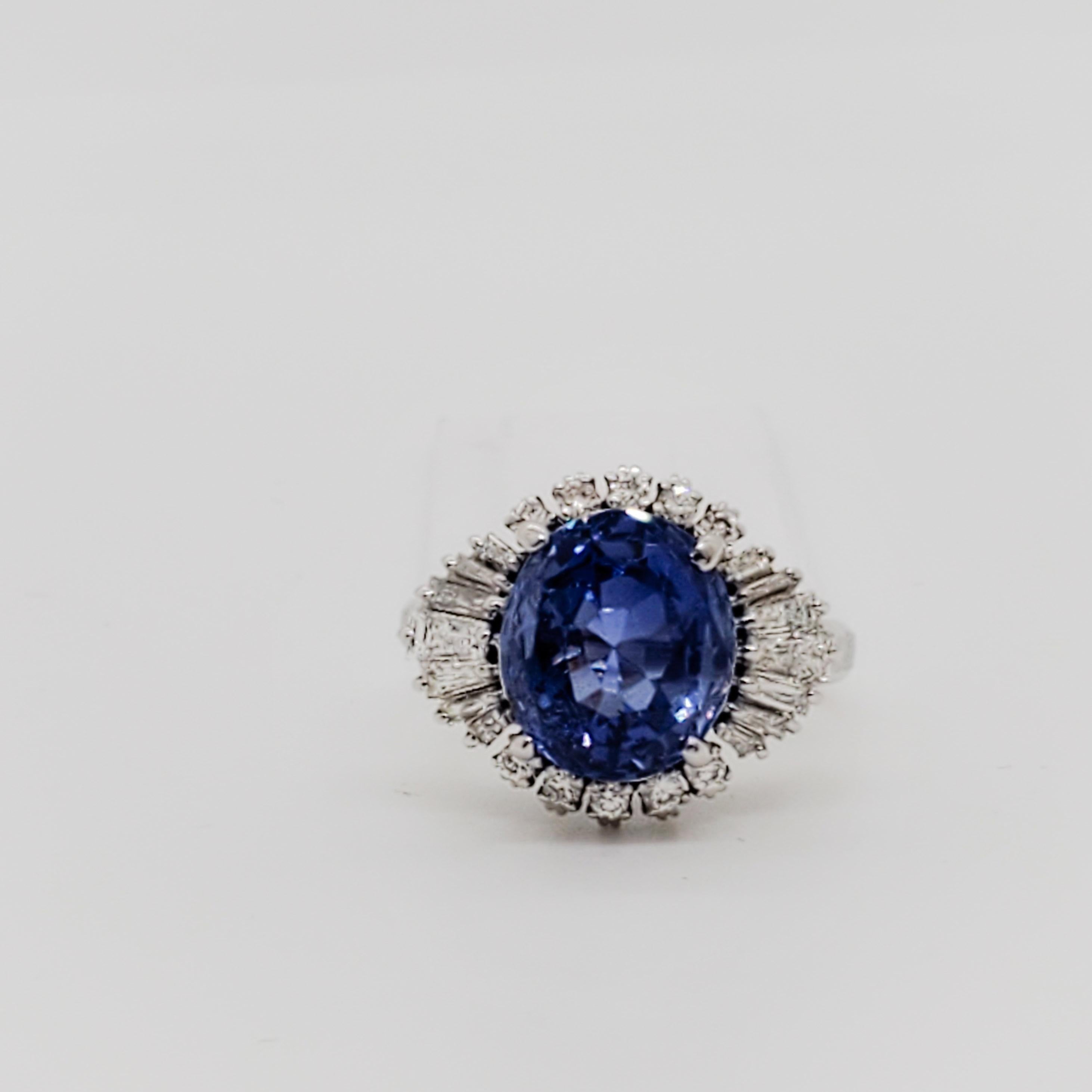 Women's or Men's Estate GIA Sri Lanka Blue Sapphire and White Diamond Cocktail Ring in Platinum