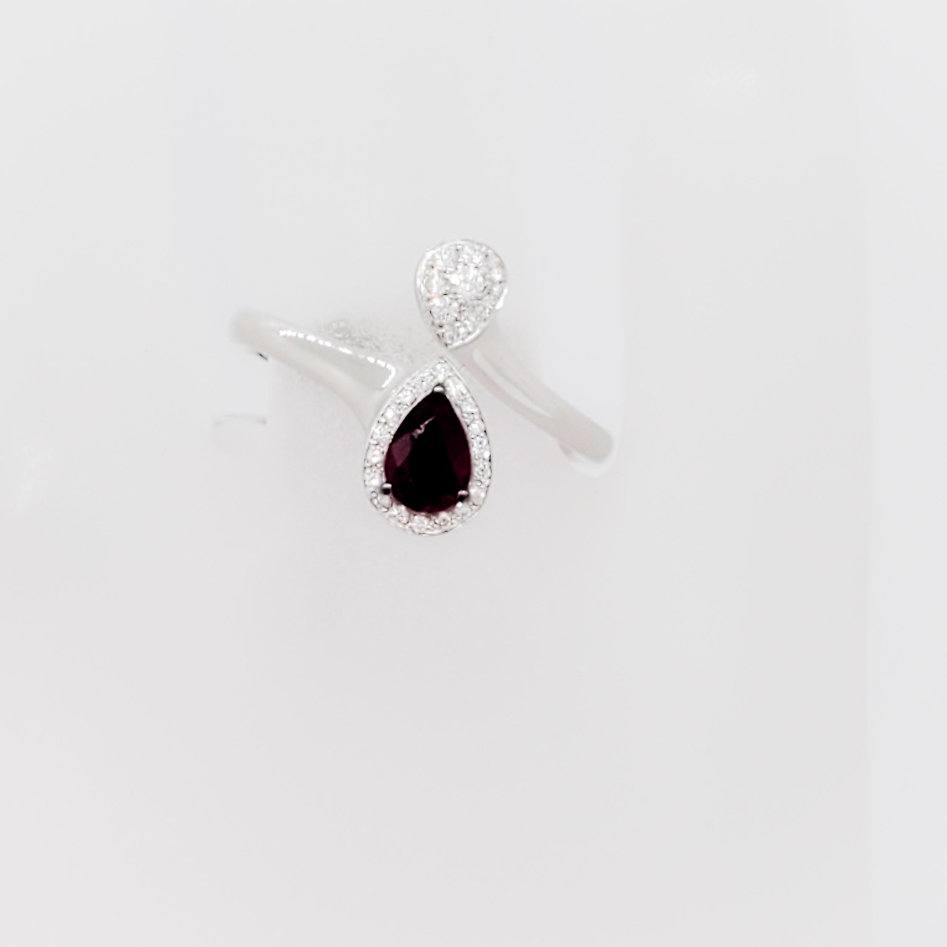 Collier pendentif Giorgio Visconti en rubis et diamants (succession) Unisexe en vente