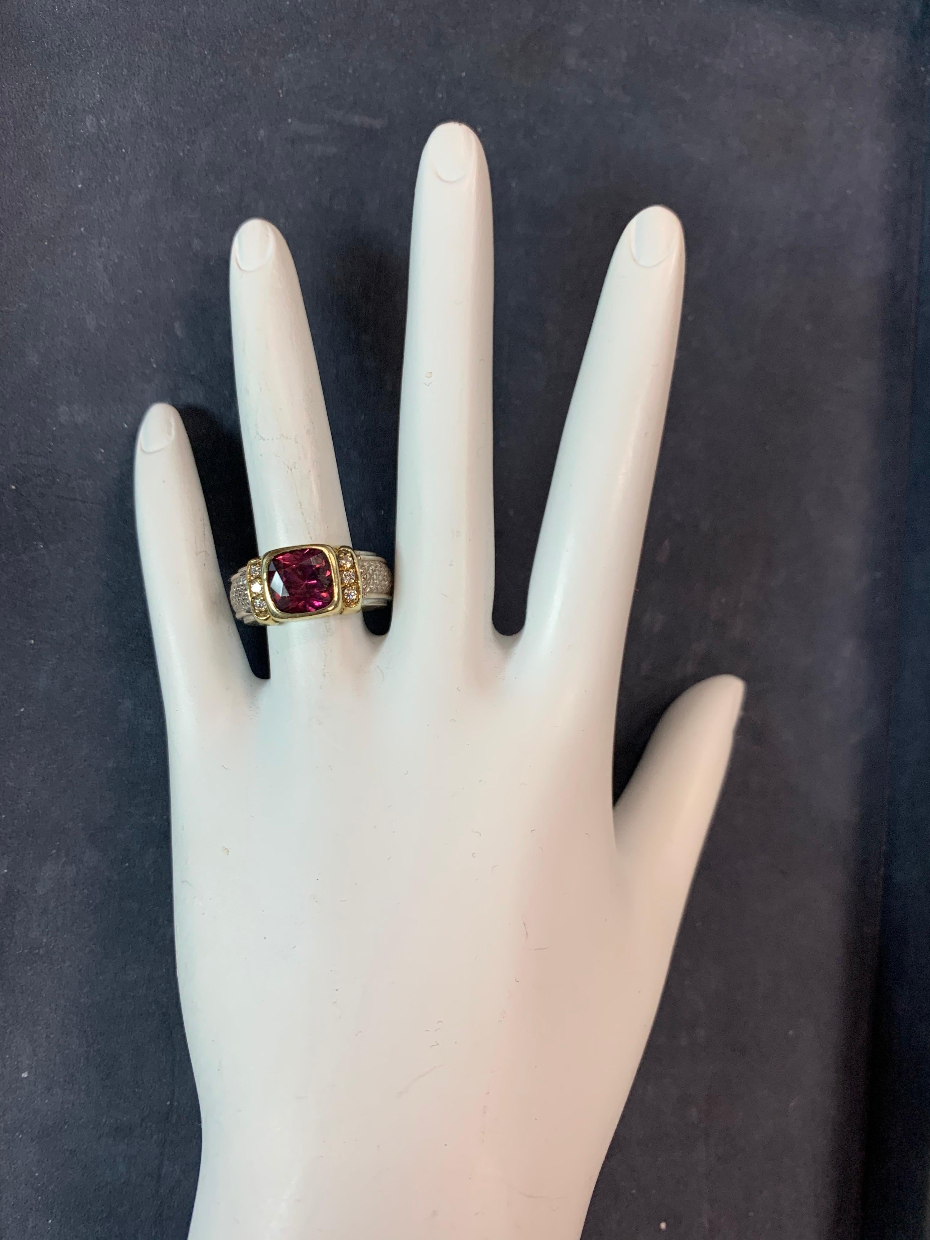 Stunning Ladies 925 Silver and 18k Gold Cocktail Judith Ripka Ring (size 6-). Stamped 