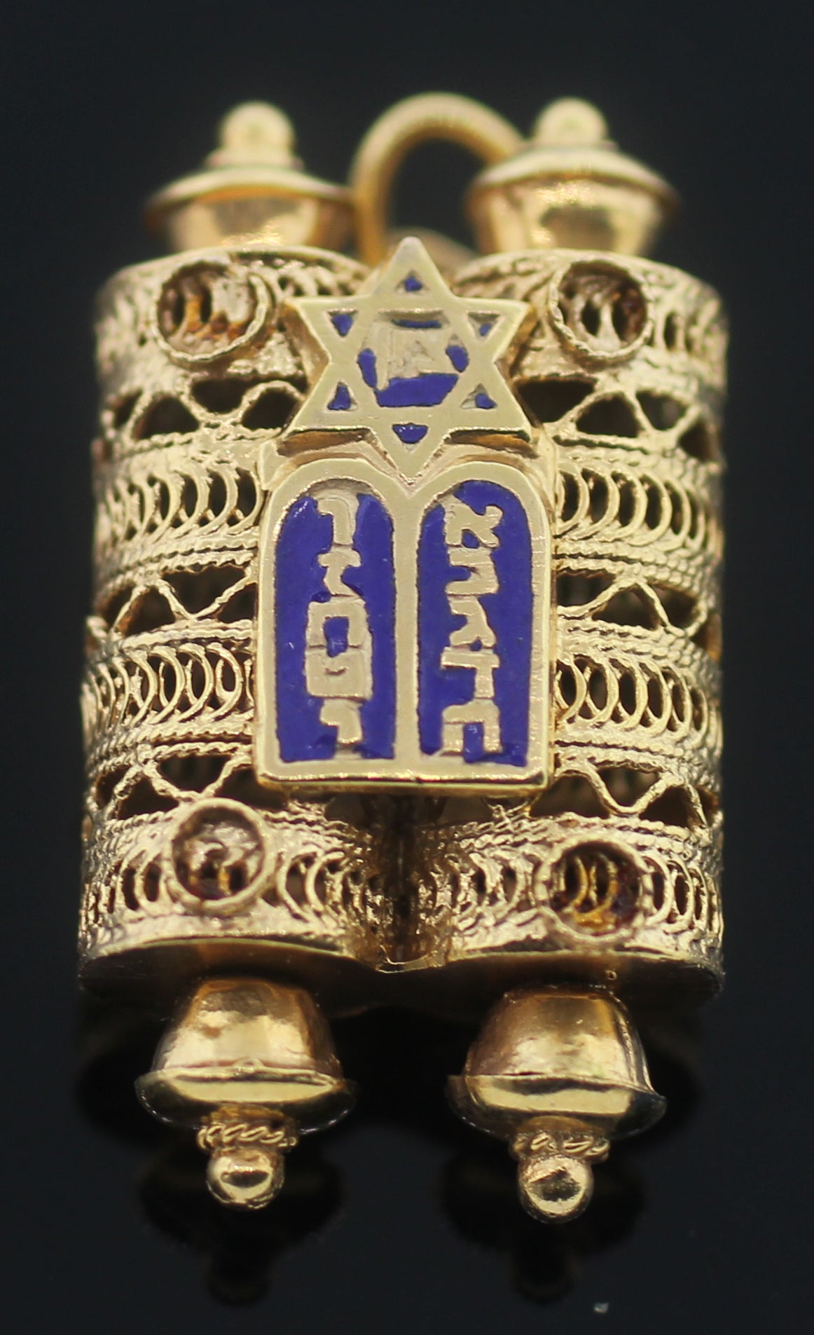 Estate Golden Jewish Mezuzah pendant Judaica Charm necklace
Yellow Gols