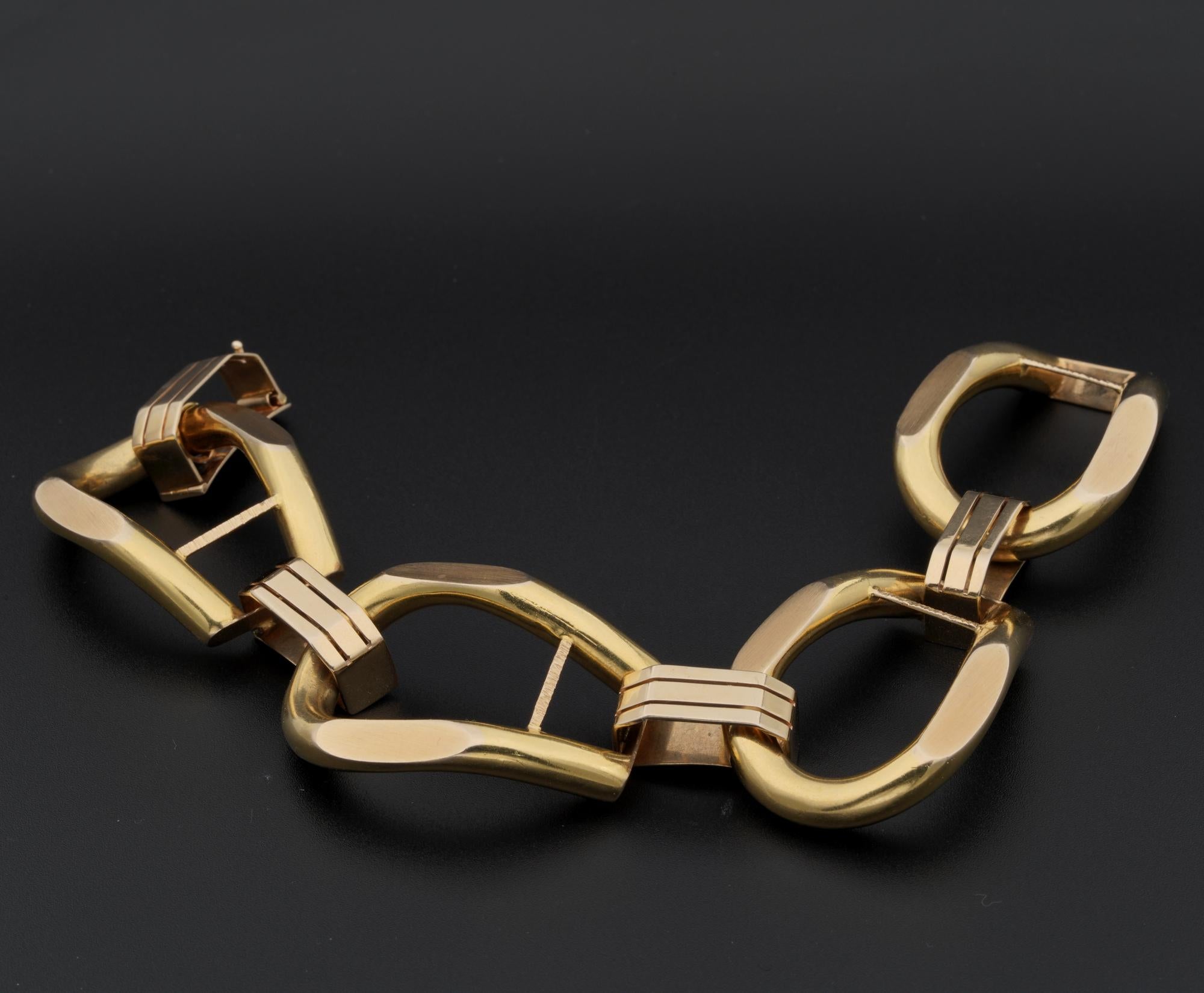Estate Grand Chic 18 Kt huge Stirrups Link Bracelet For Sale 1