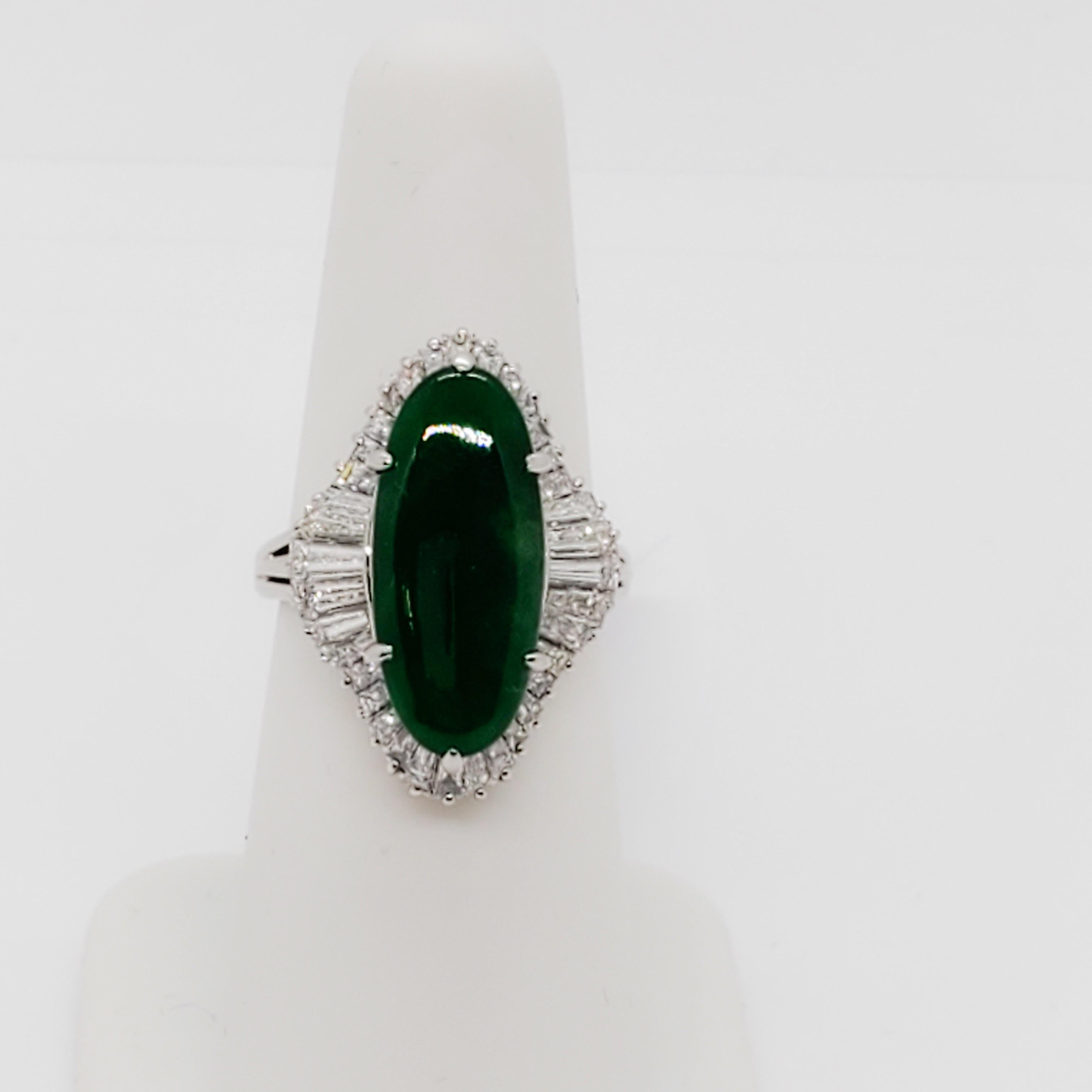 Estate Green Jade Oval and White Diamond Cocktail Ring in Platinum In Excellent Condition In Los Angeles, CA