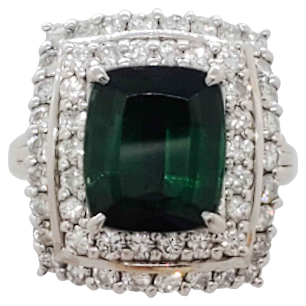 Anillo de Cóctel de Turmalina Verde y Diamantes en Platino