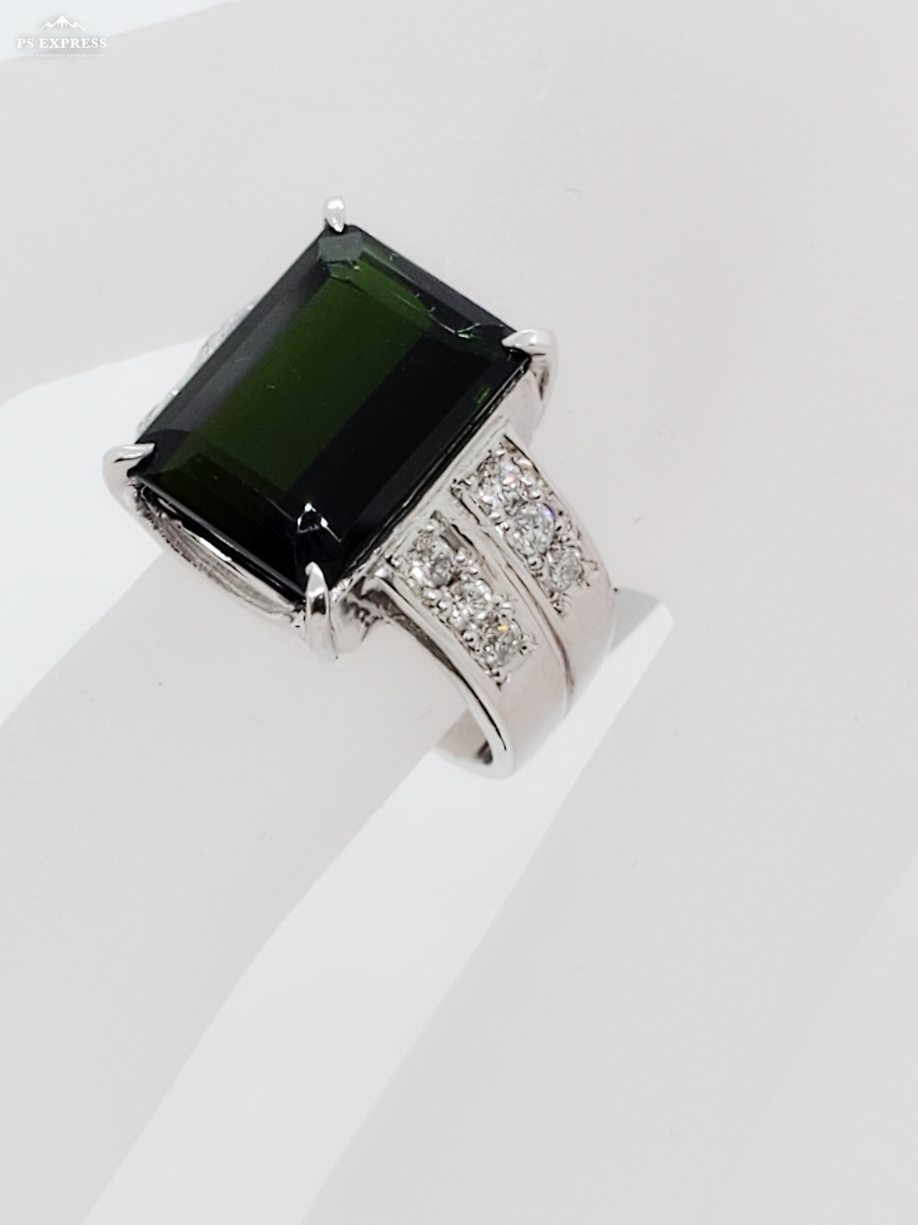 Estate 8.61ct Green Tourmaline Emerald Cut &  0.47ctw White Diamond Round Platinum Ring Size 7