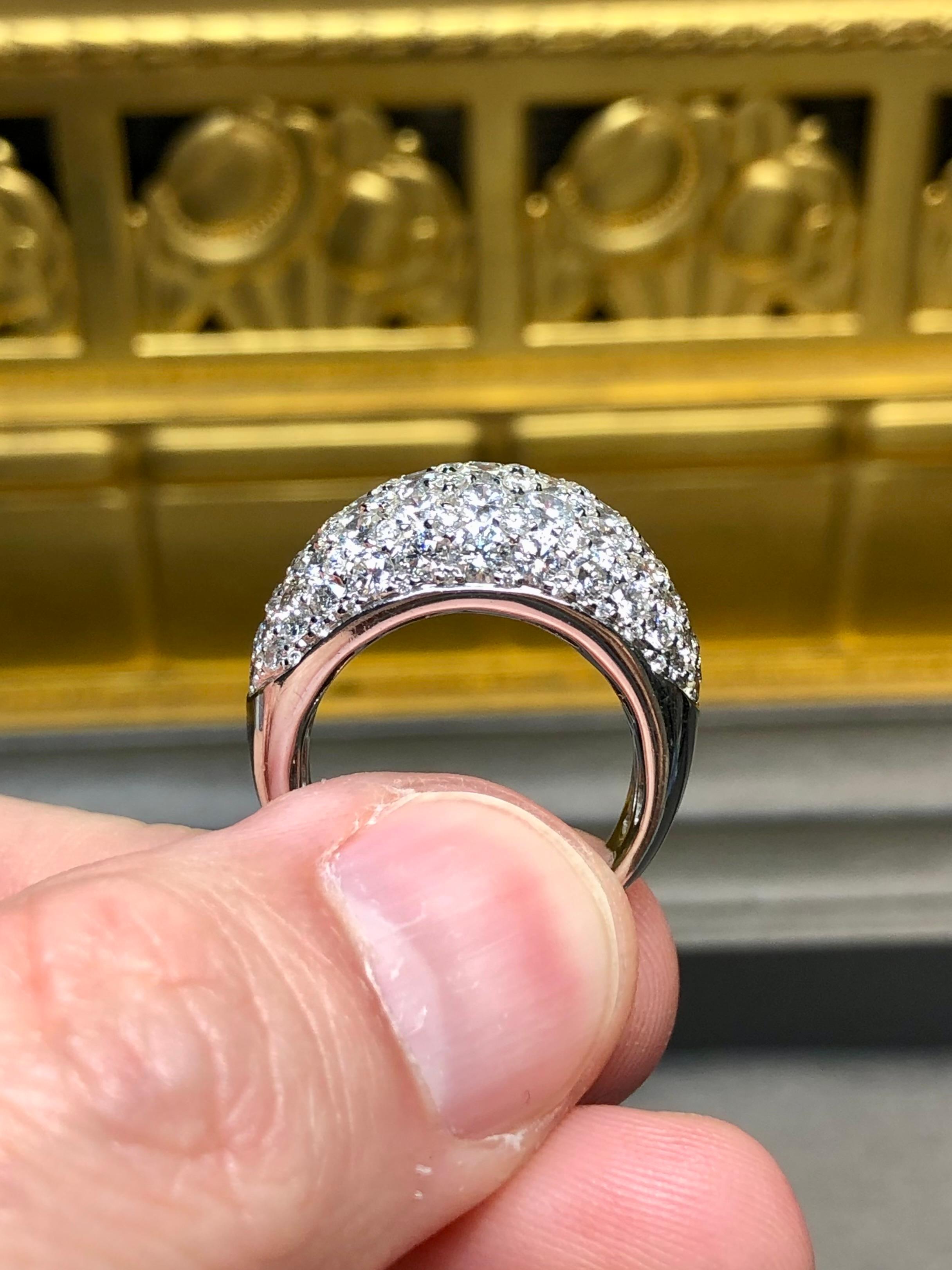 Estate GREGG RUTH 18K White Gold Pave Diamond Dome Cocktail Ring 5.56ct en vente 2