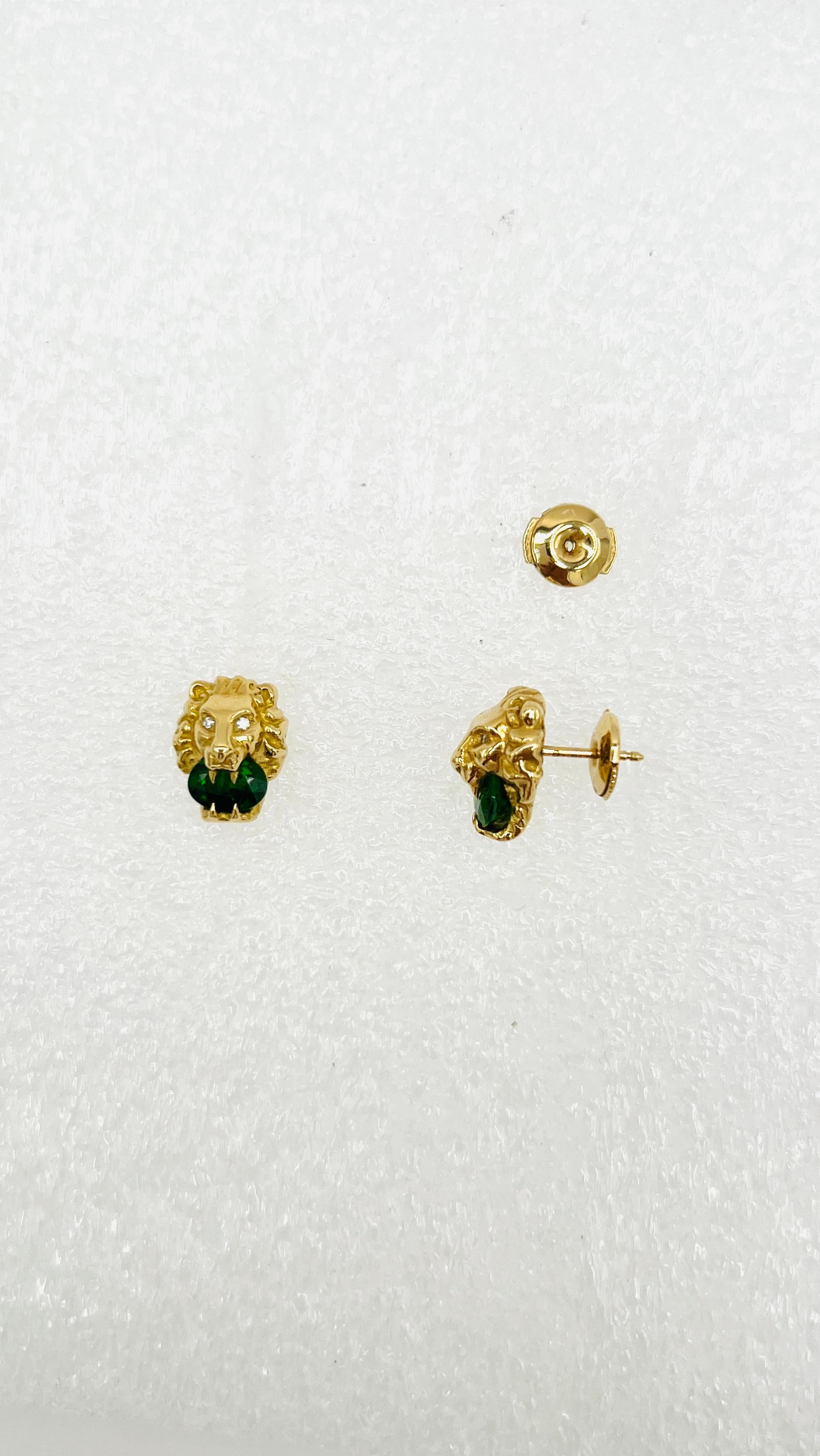 Estate Gucci Lion's Head Necklace and Earrings Set in 18K Yellow Gold 9