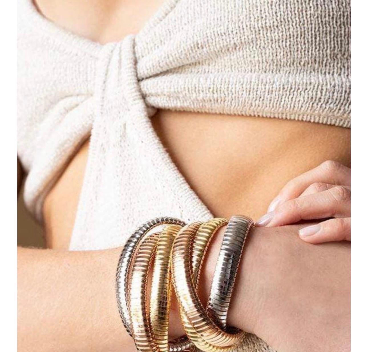 Nachlass „ H Gold“ Tri Color Interwoven Rolling Stretch-Armband 18YG, RG, WG 87Gm Damen im Angebot