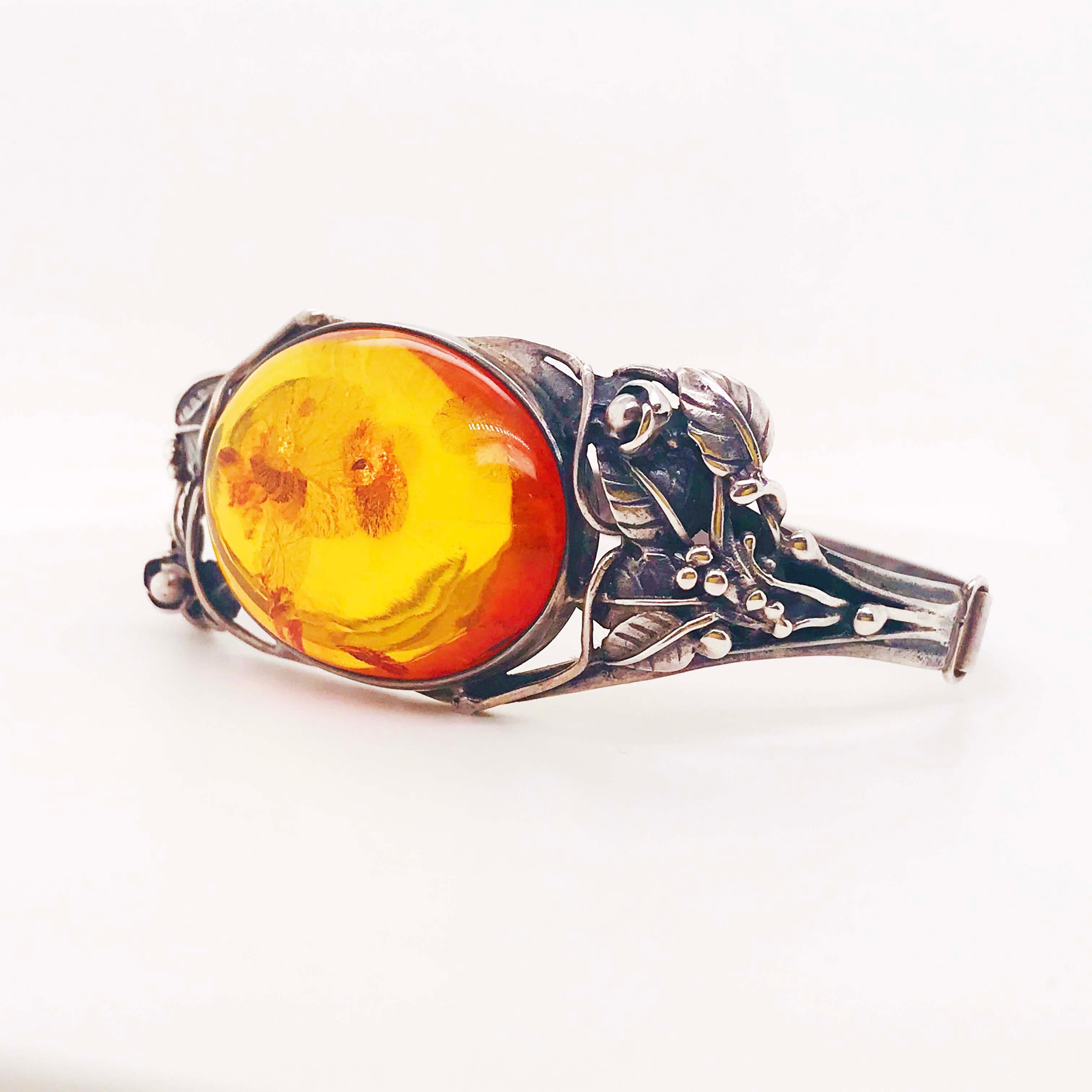 Bracelet en ambre avec design en forme de jardin, fait à la main par un artisan de la région, est un bracelet original en argent. en vente 3