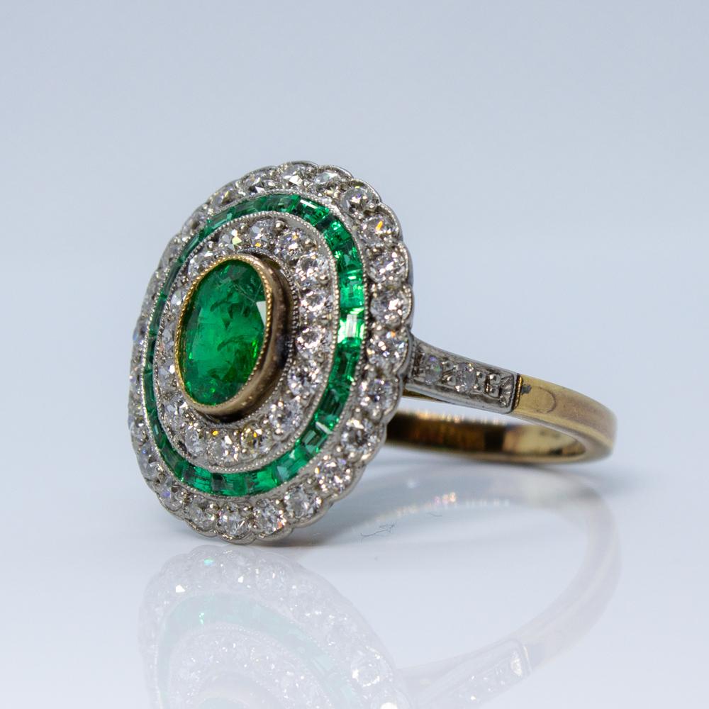 Art Deco Estate Handmade 18K and Platinum  Emerald & Old Mine Cut Diamonds Ring