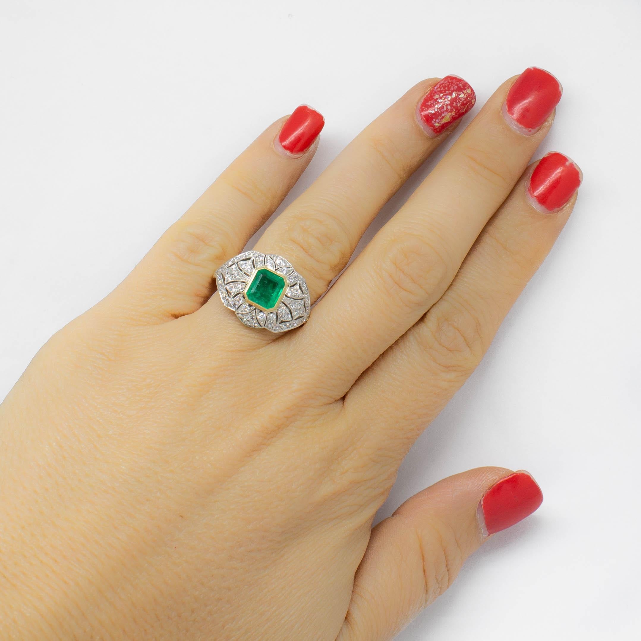 Estate Handmade Platinum Emerald and Diamonds Ring For Sale 1