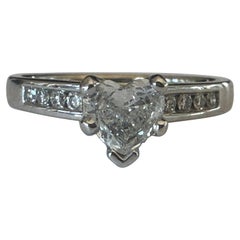 Bague de fiançailles à diamant en forme de cœur