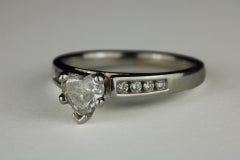 Antiker Diamantring in Herzform