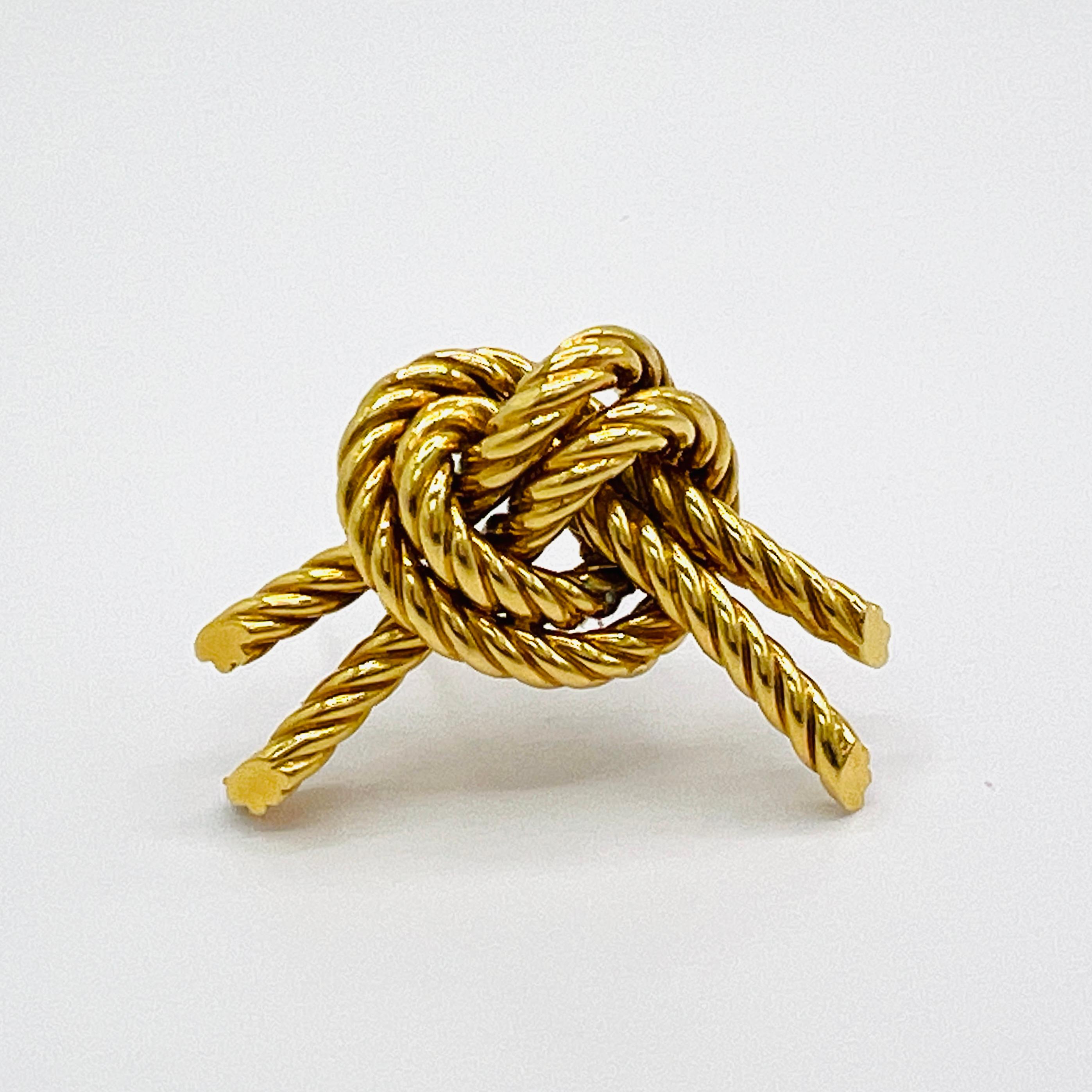 Broche Hermes de los años 50 en oro amarillo de 18 quilates