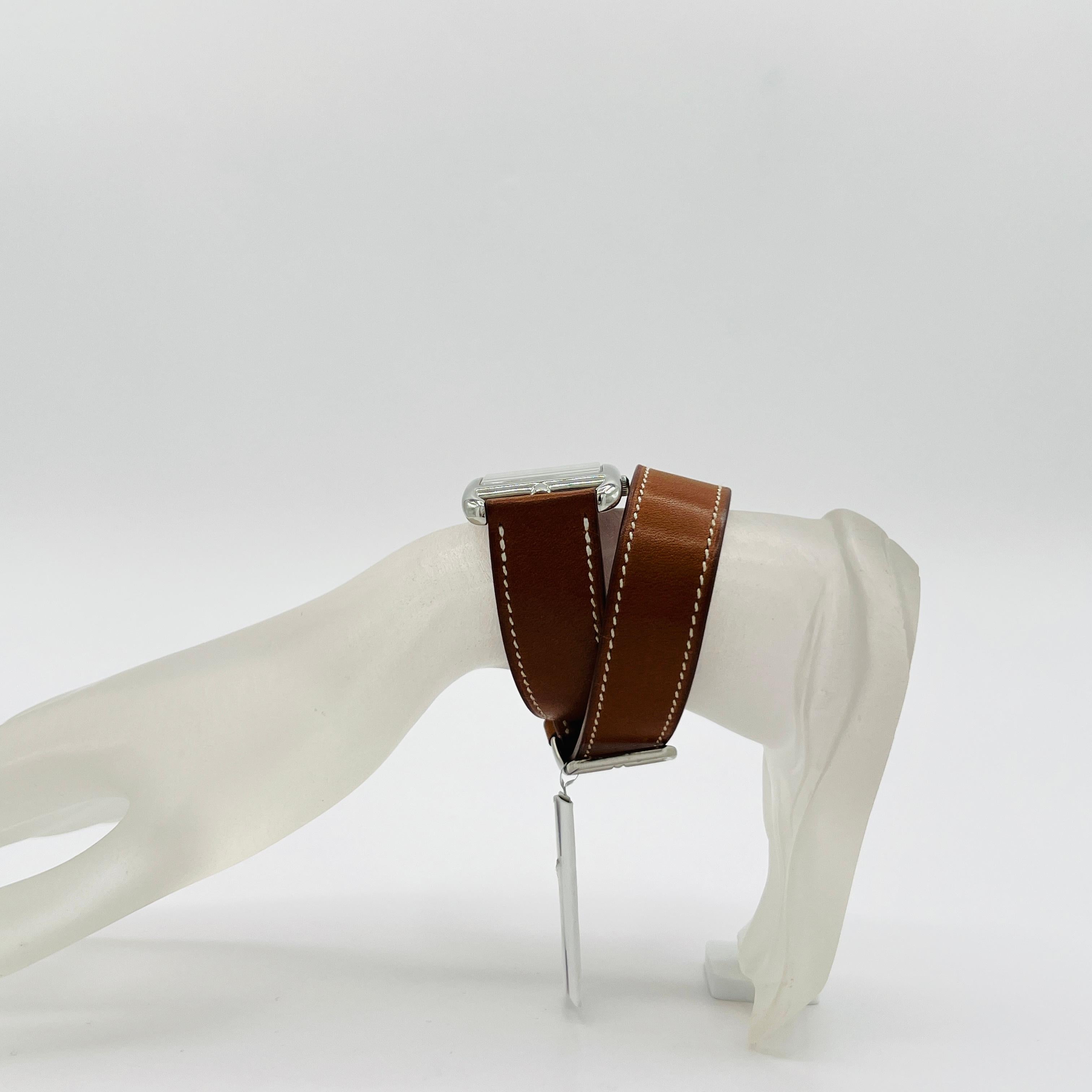 Estate Hermes Cape Cod Large 37 mm Watch with Leather Strap In Excellent Condition In Los Angeles, CA