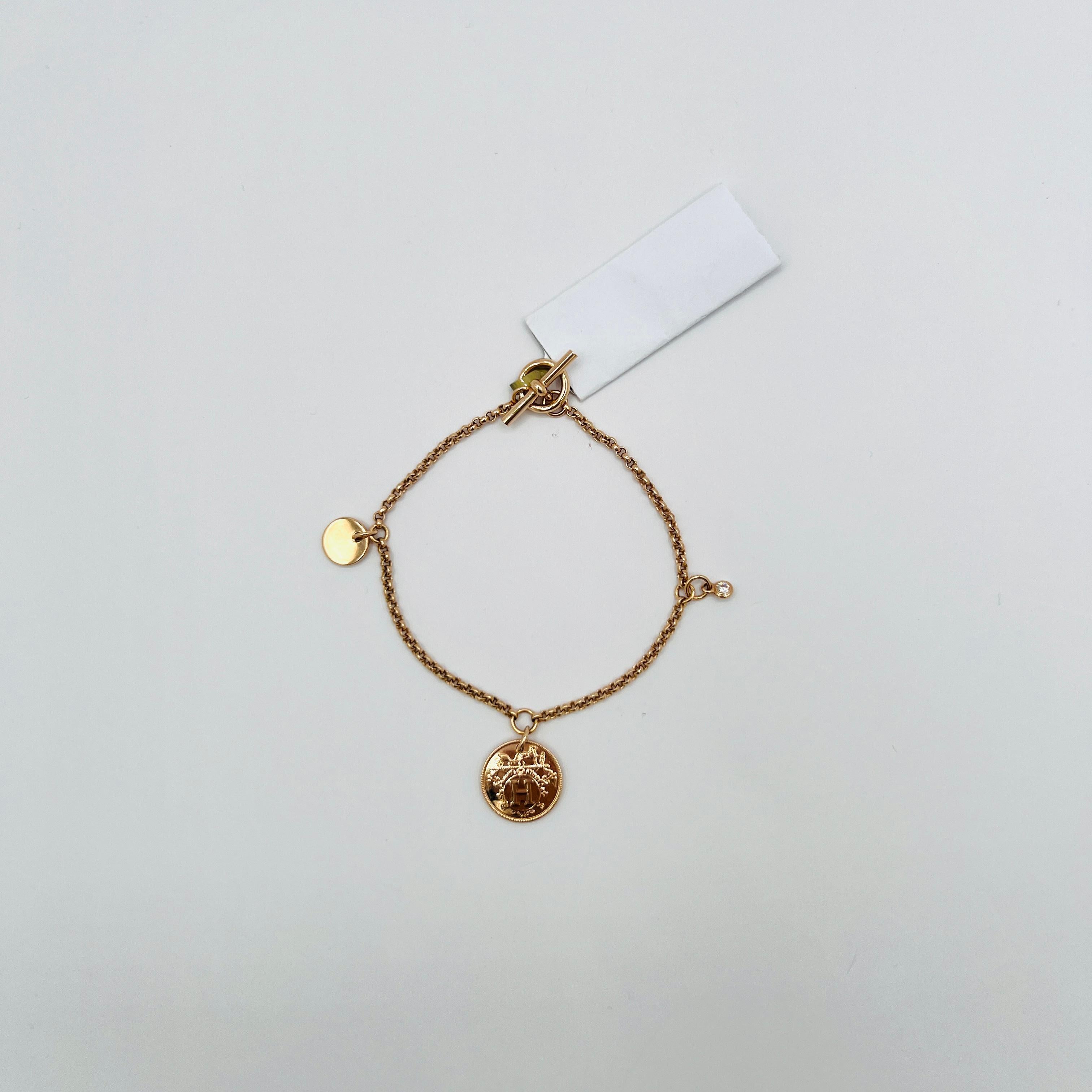 Bracelet à breloques Estate Hermes en or rose 18 carats en vente 3