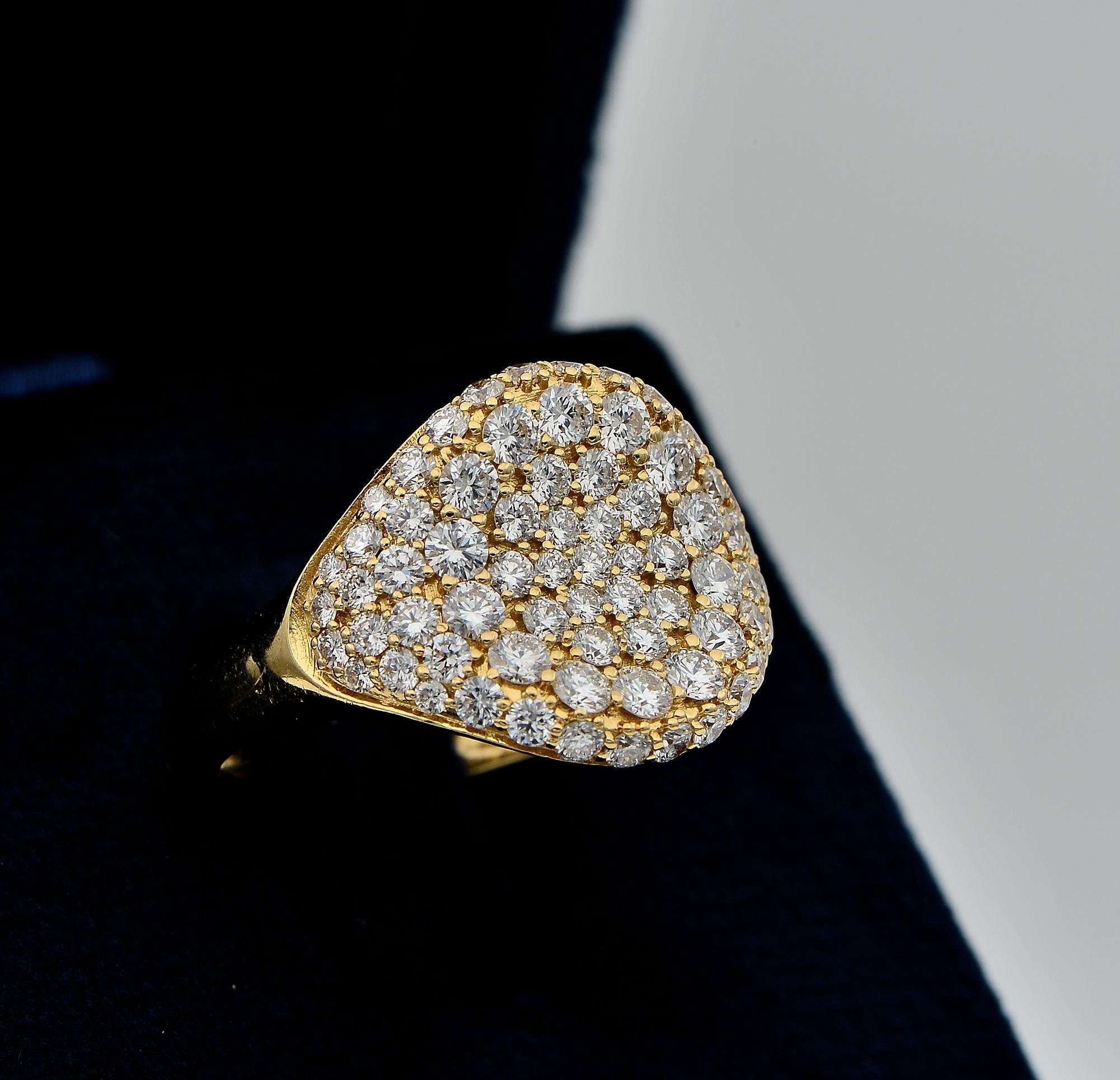 Estate High Quality Contemporary 2.0 Ct Diamond Signet ring In Excellent Condition For Sale In Napoli, IT