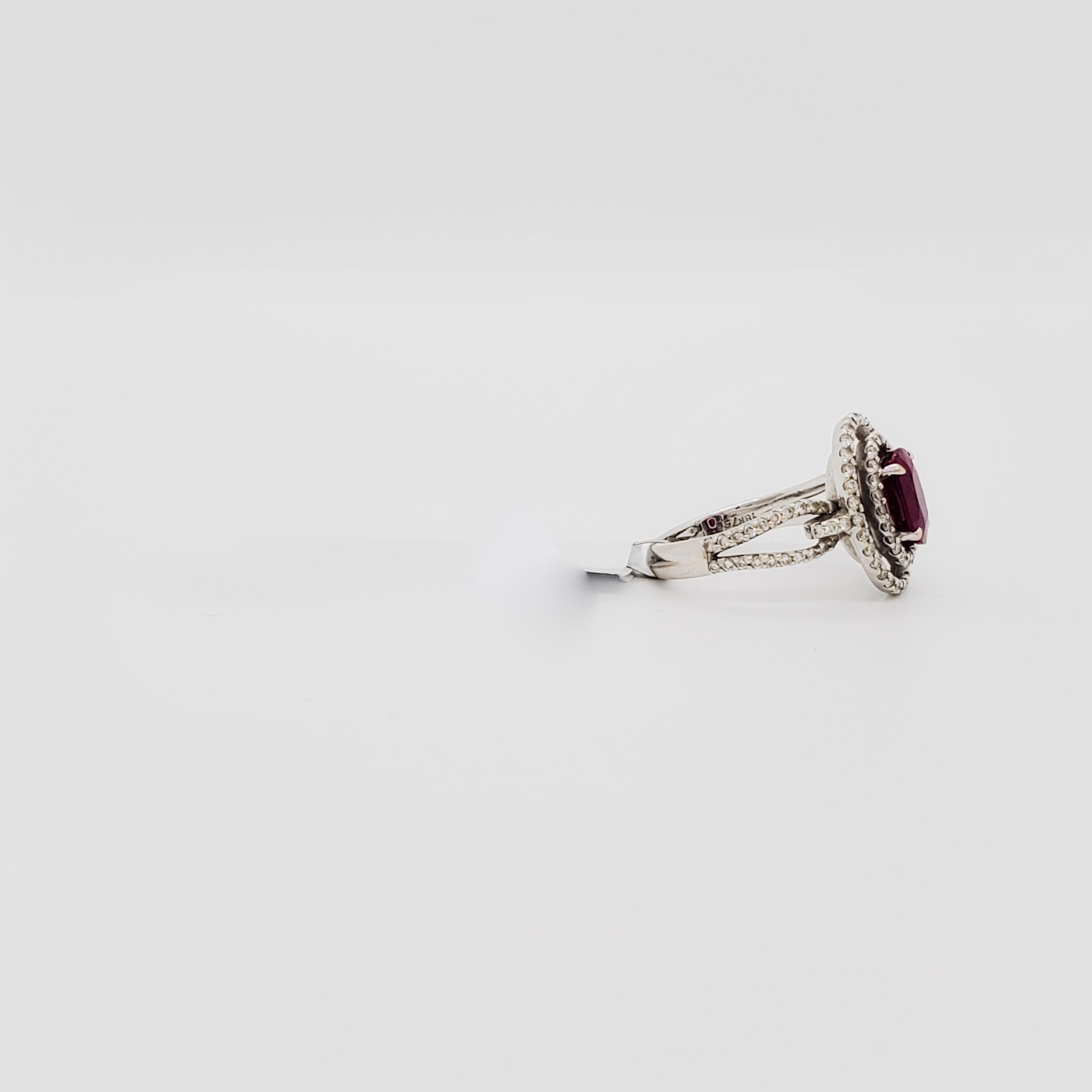 Estate House of Taylor Ruby and Diamond Cocktail Ring in 18k White Gold In Excellent Condition For Sale In Los Angeles, CA