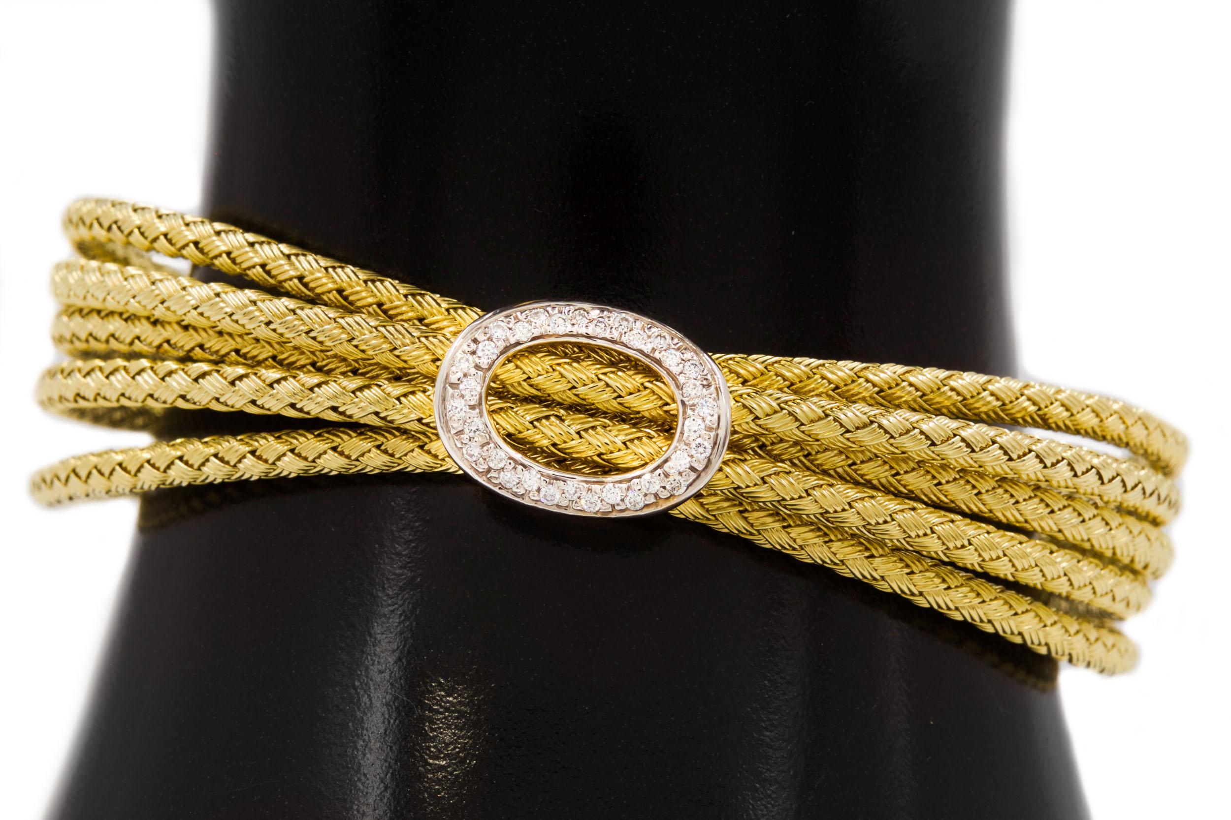 20th Century Estate Italian 14k Yellow Gold Five-Cable Bracelet with 32 Diamonds For Sale
