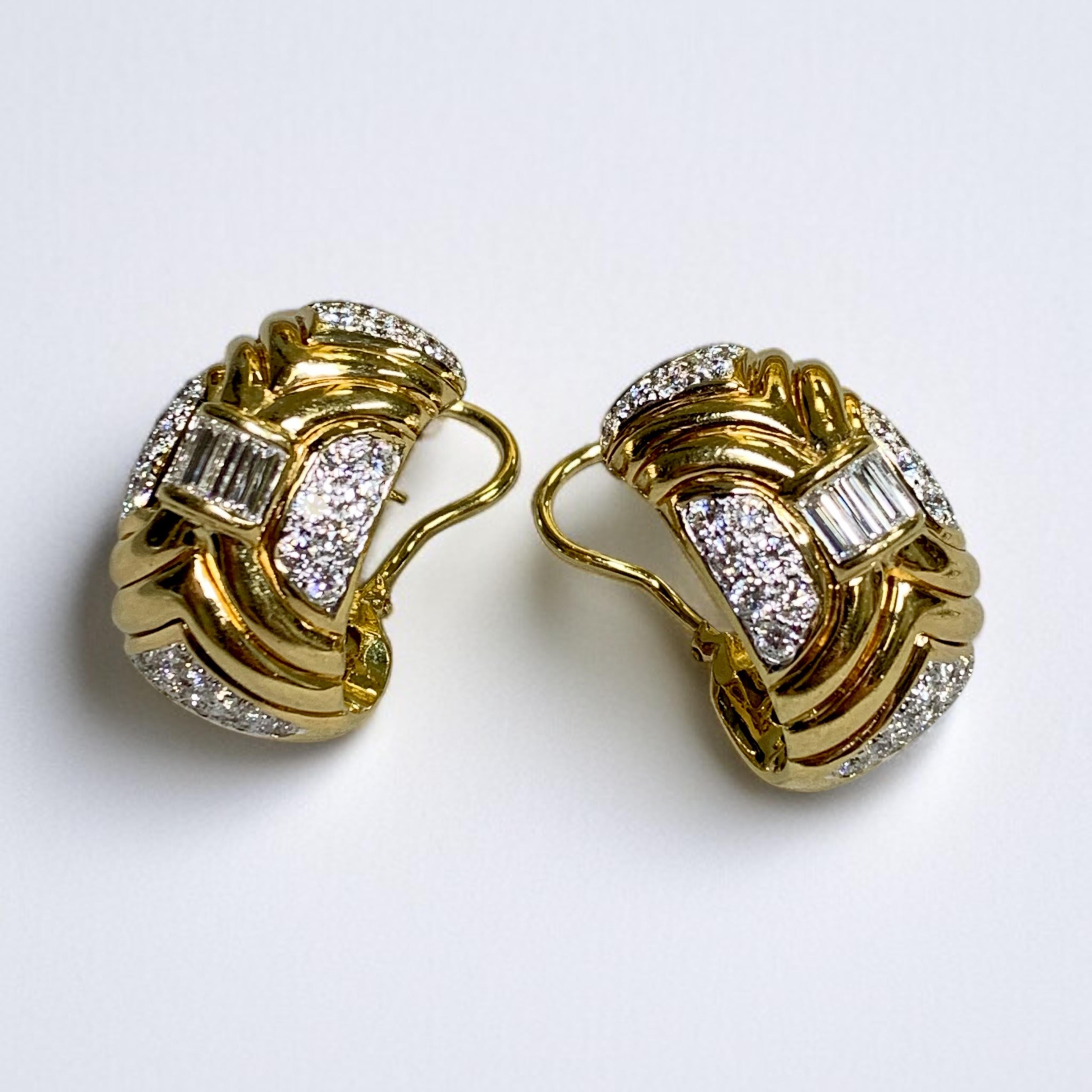 Contemporary Estate Italian 18K Large Baguette Diamond Huggie Earrings 4.50cttw For Sale