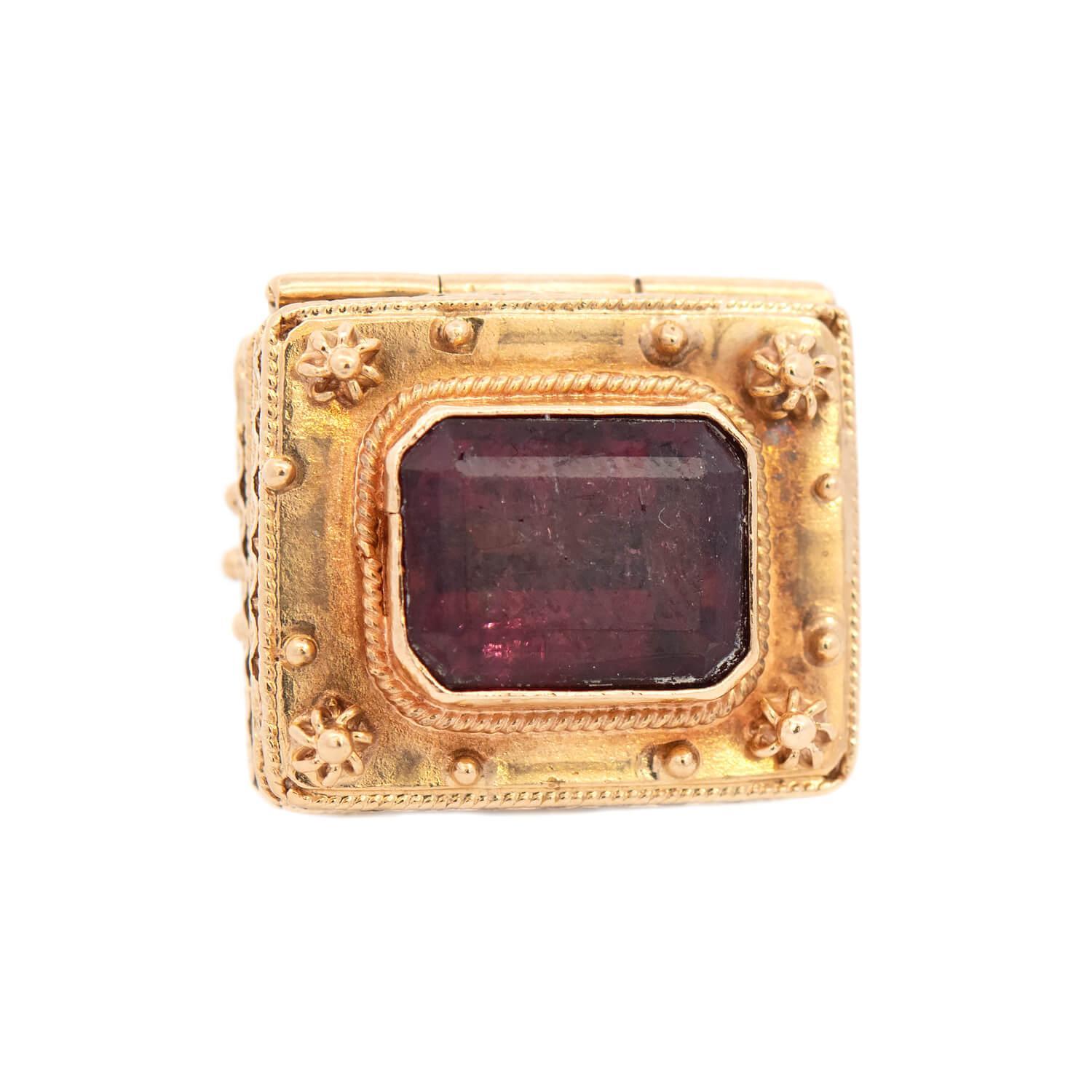 Portachiavi con medaglione nascosto in tormalina 18k di proprietà italiana In condizioni buone in vendita a Narberth, PA