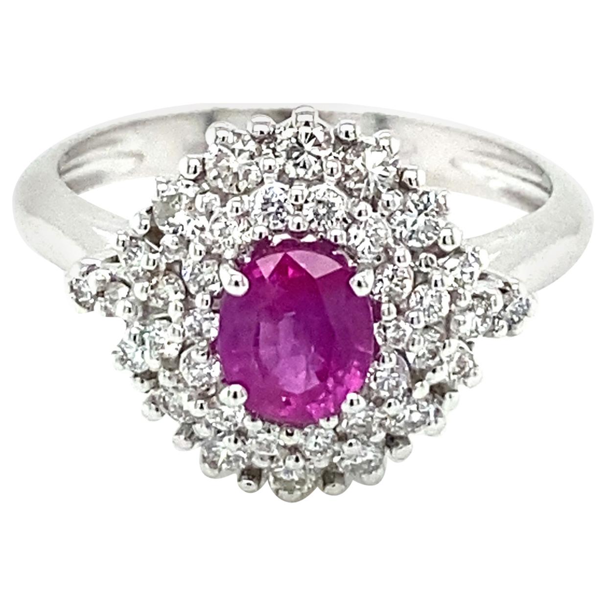 Anillo de compromiso de diamantes con rubí italiano