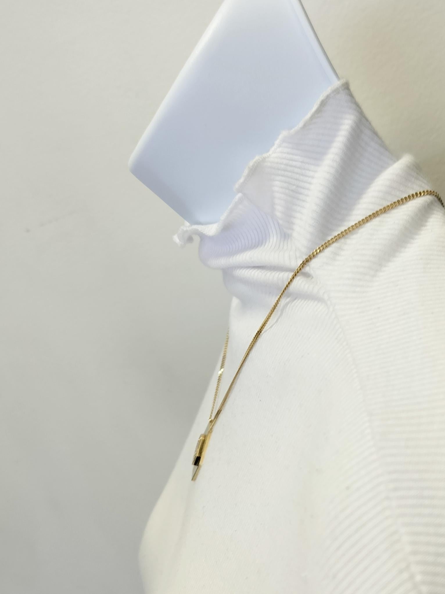 Round Cut Estate Janis Savitt White Diamond Pendant Necklace in 18K Yellow Gold For Sale