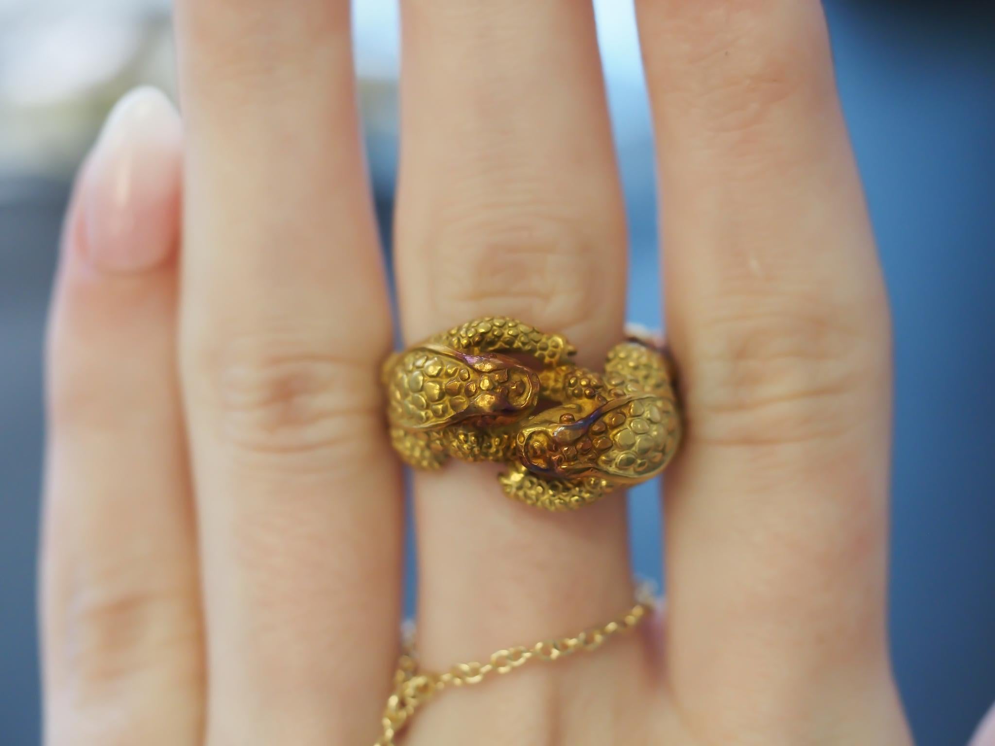 Estate Kieselstein-Cord Gold Double Frog 18K Yellow Gold Ring For Sale 1