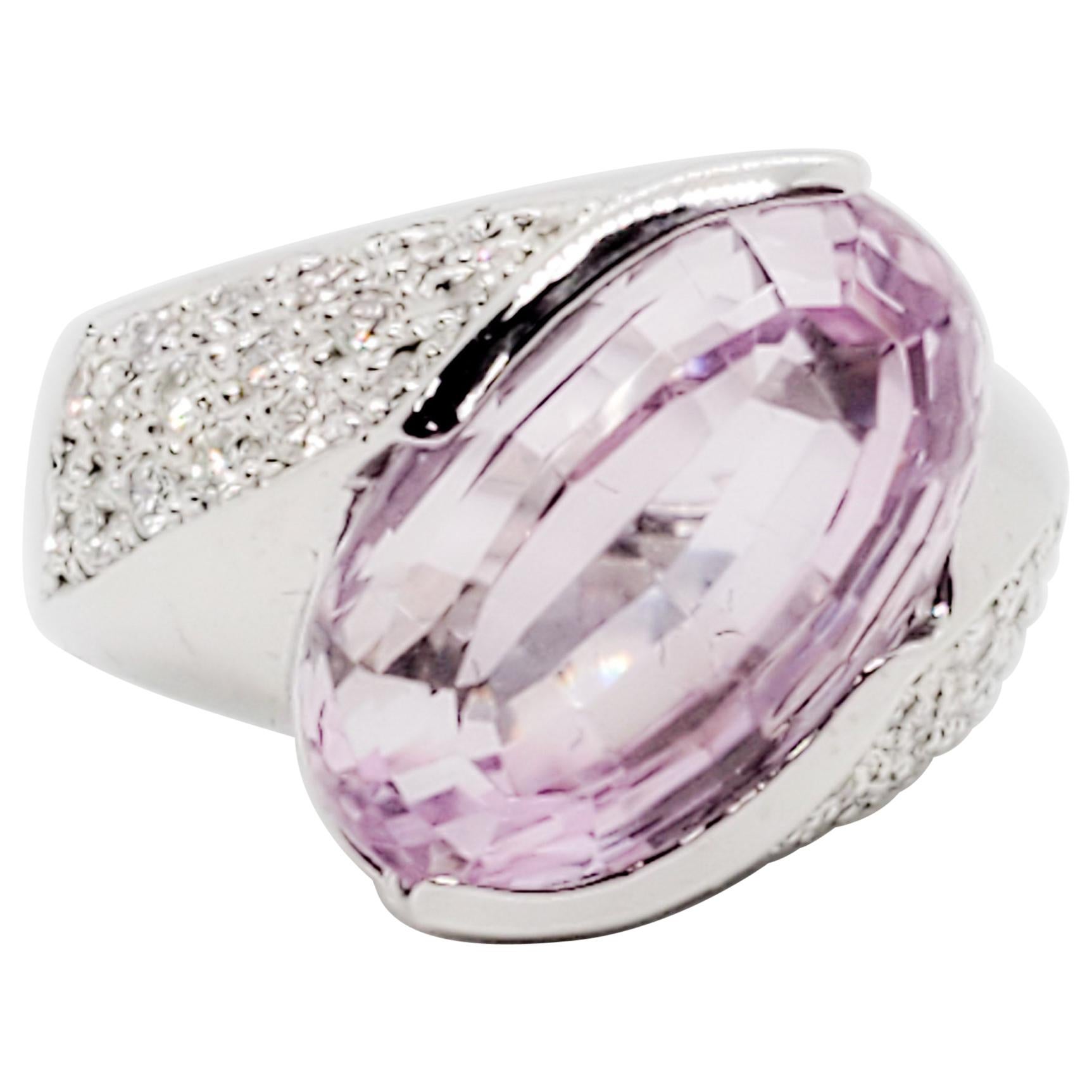  Kunzite Oval and White Diamond Cocktail Ring in 18 Karat White Gold For Sale