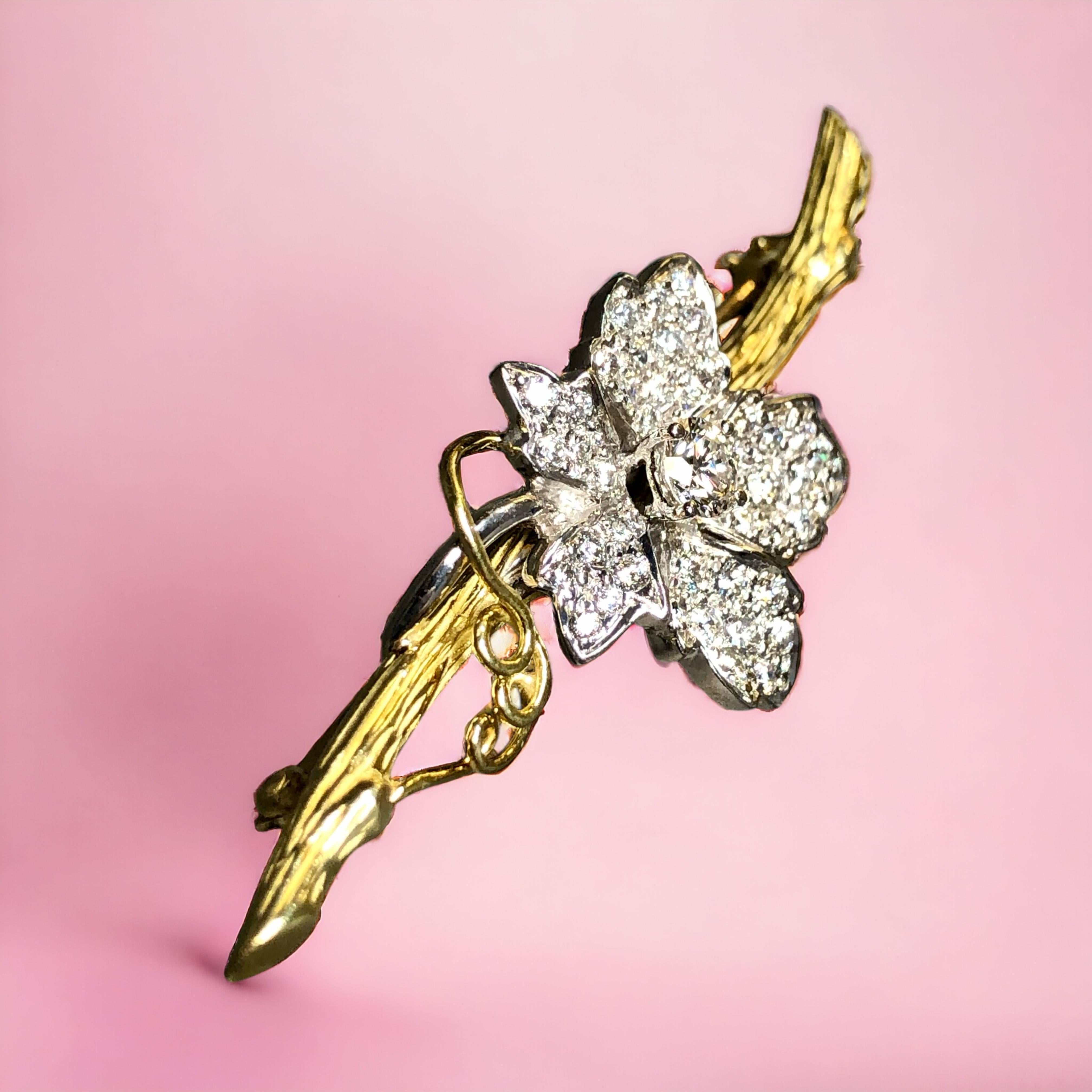 Round Cut Estate KWIAT 18K Diamond Flower On Textured Branch Brooch Pin  Serial Numbered For Sale
