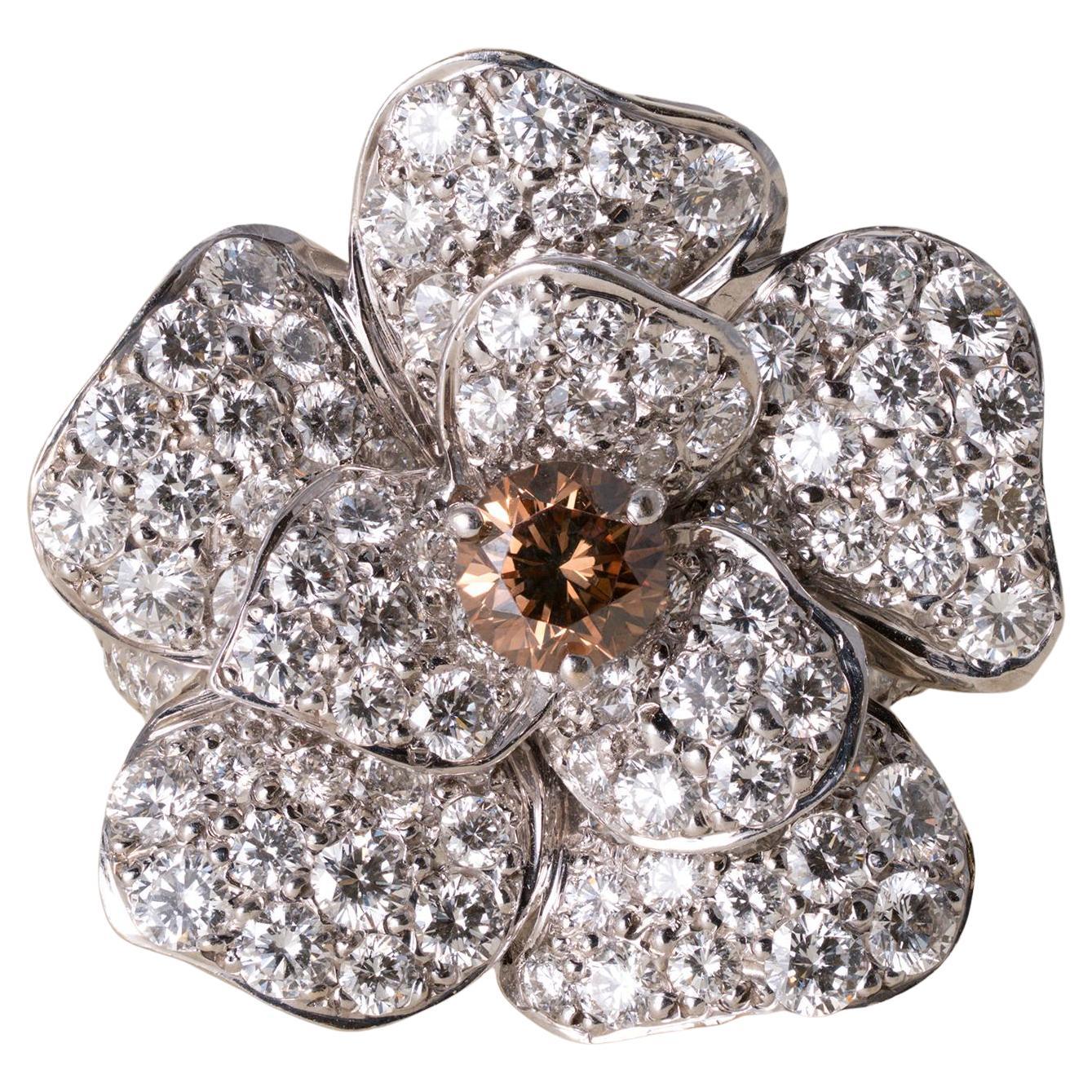 Estate Kwiat 5.70 Carats Diamond Floral Cocktail Ring 18K Gold For Sale