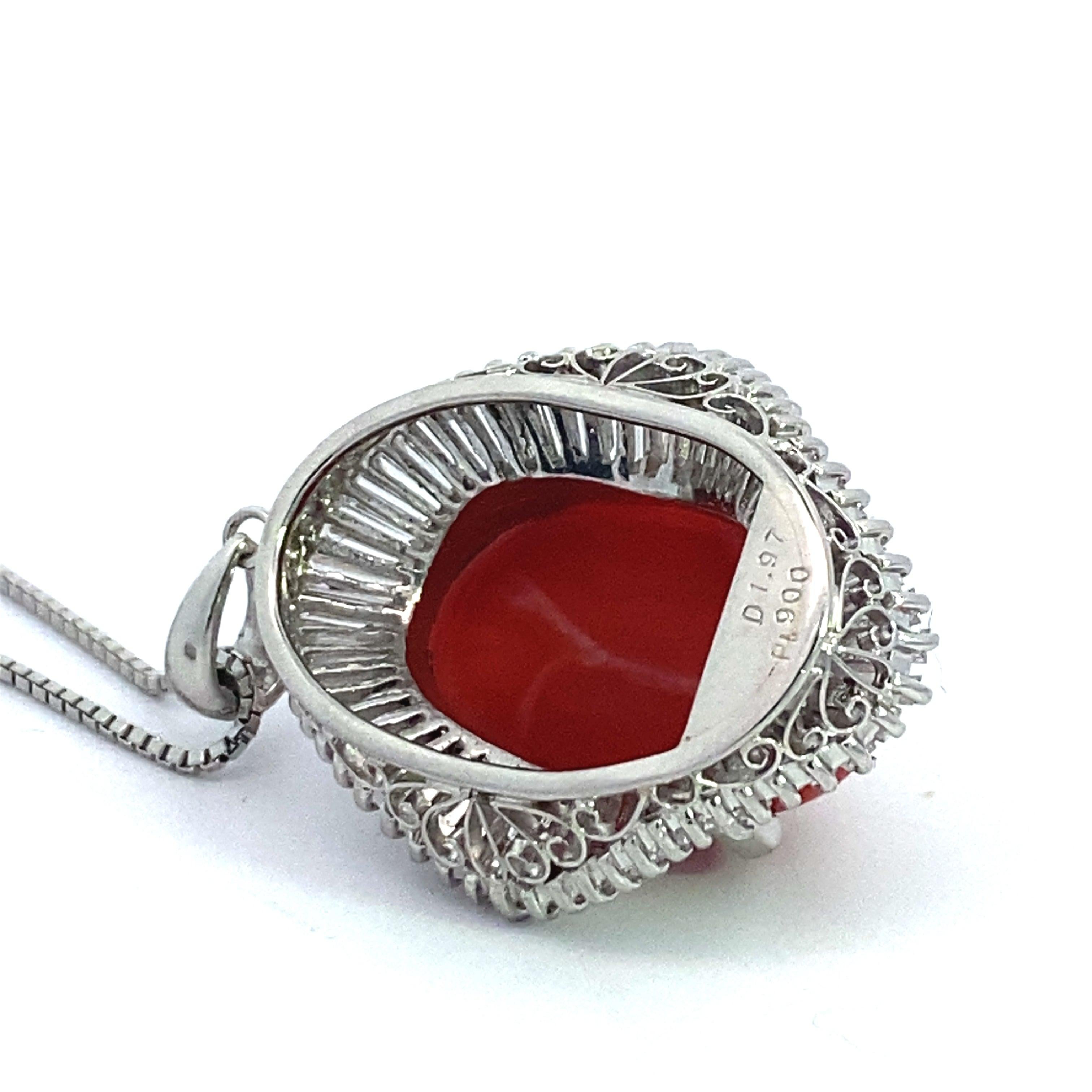 Collana Estate Large Coral Diamond Platinum 14210 In condizioni buone in vendita a Derby, NY