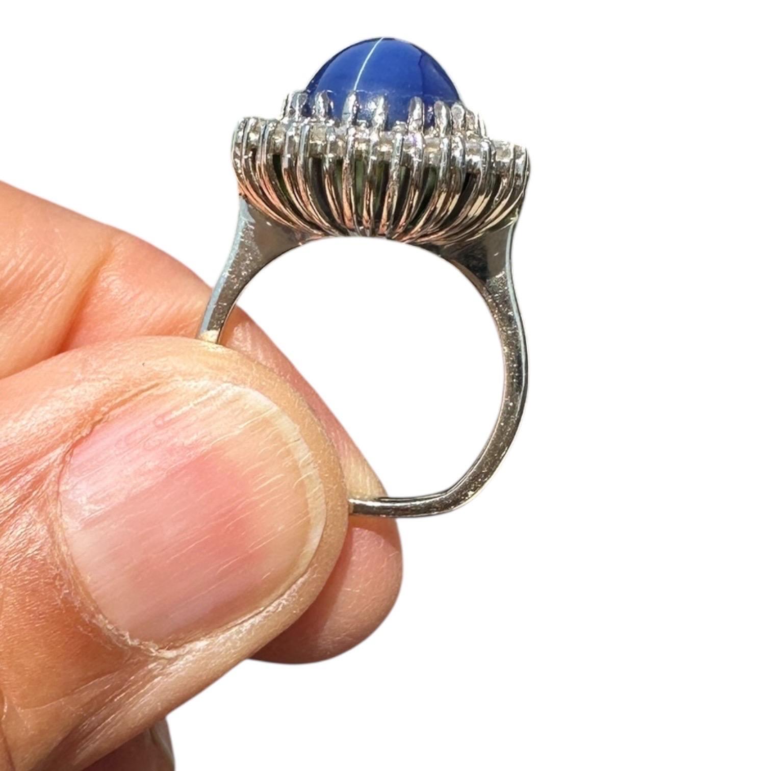Anillo Estate Large Linde Blue Star Sapphire & .90ct Diamond Halo 18k Euro Shank en venta 1