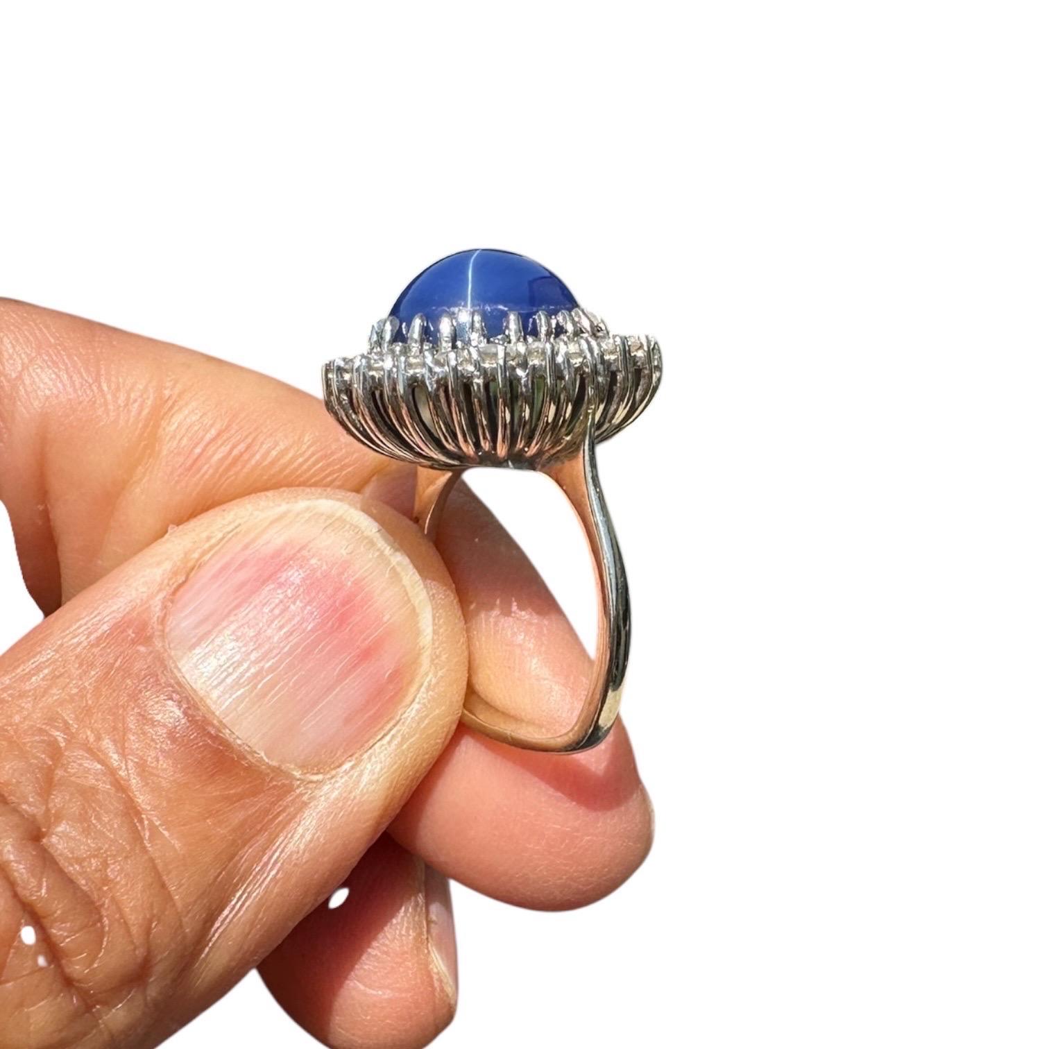 Anillo Estate Large Linde Blue Star Sapphire & .90ct Diamond Halo 18k Euro Shank en venta 3