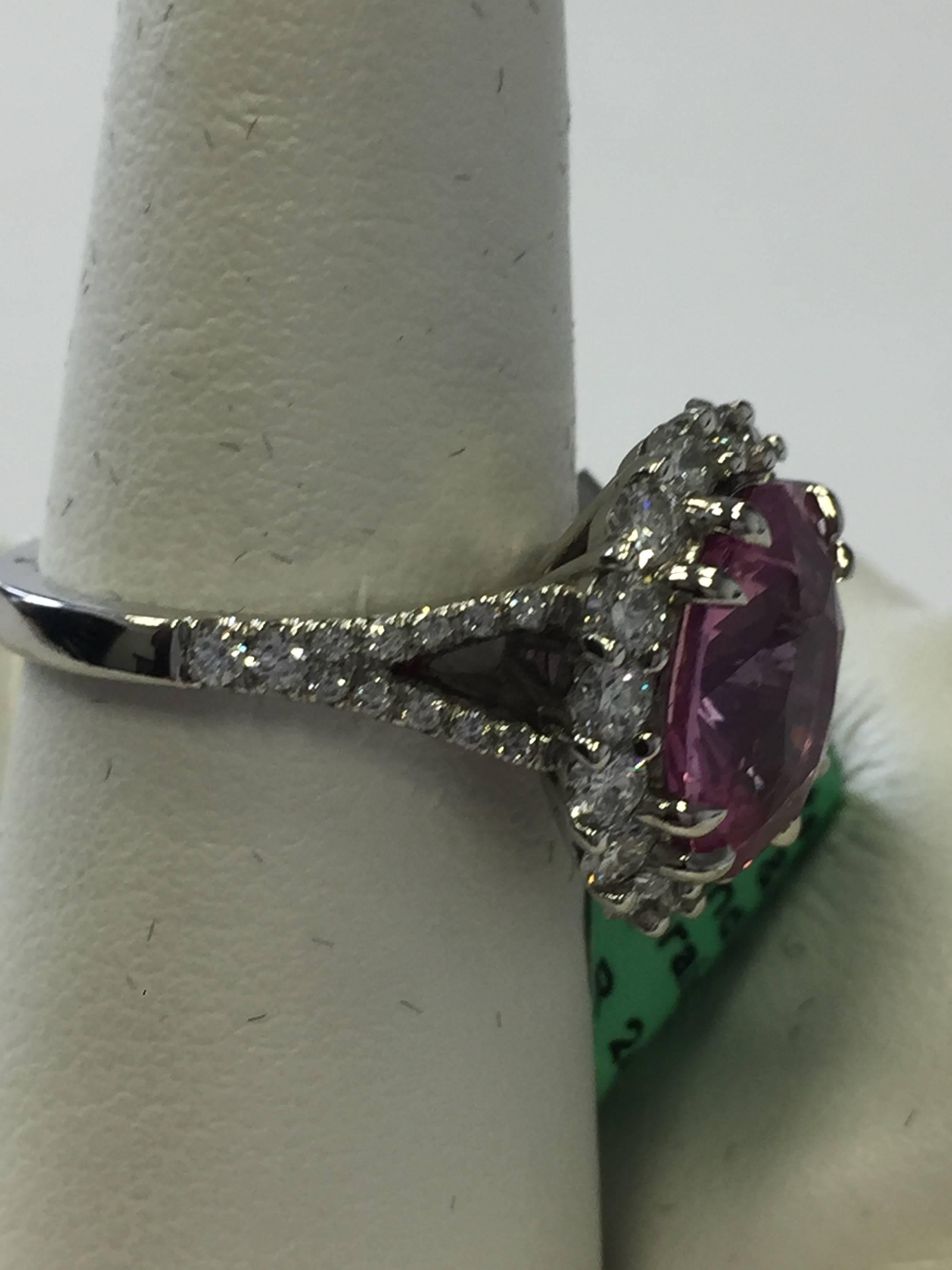 Estate Madagascar Pink Sapphire Oval and Diamond Cocktail Ring In New Condition In Los Angeles, CA