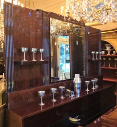 Estate Mahagoni Art Deco Stil Bar Set: 3 Hocker, Bar und Barrückwand mit Spiegel