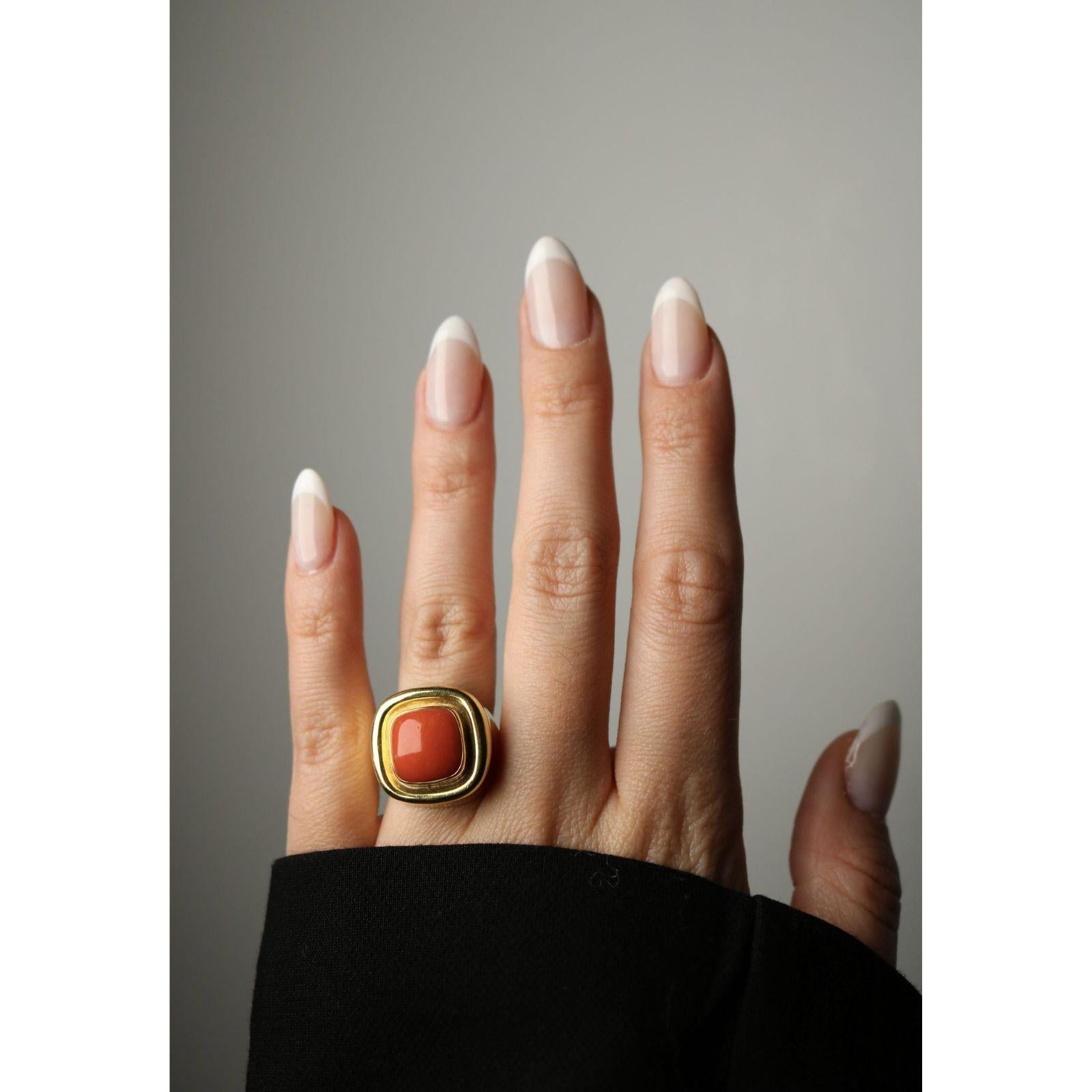 Estate Maz 18K Coral Statement Cocktail Ring Yellow Gold Size 6.5 For Sale 7