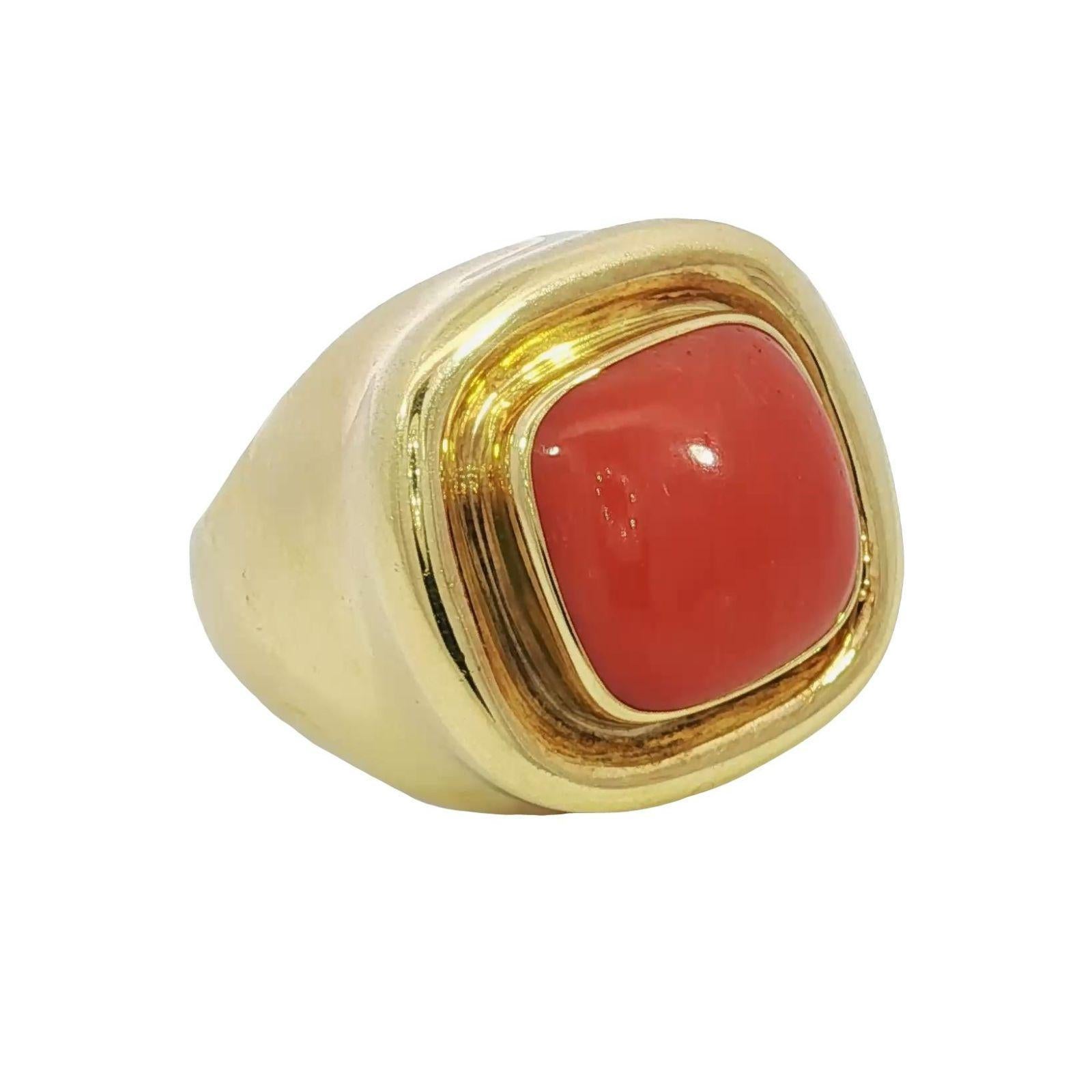 Cabochon Estate Maz 18K Coral Statement Cocktail Ring Yellow Gold Size 6.5 For Sale