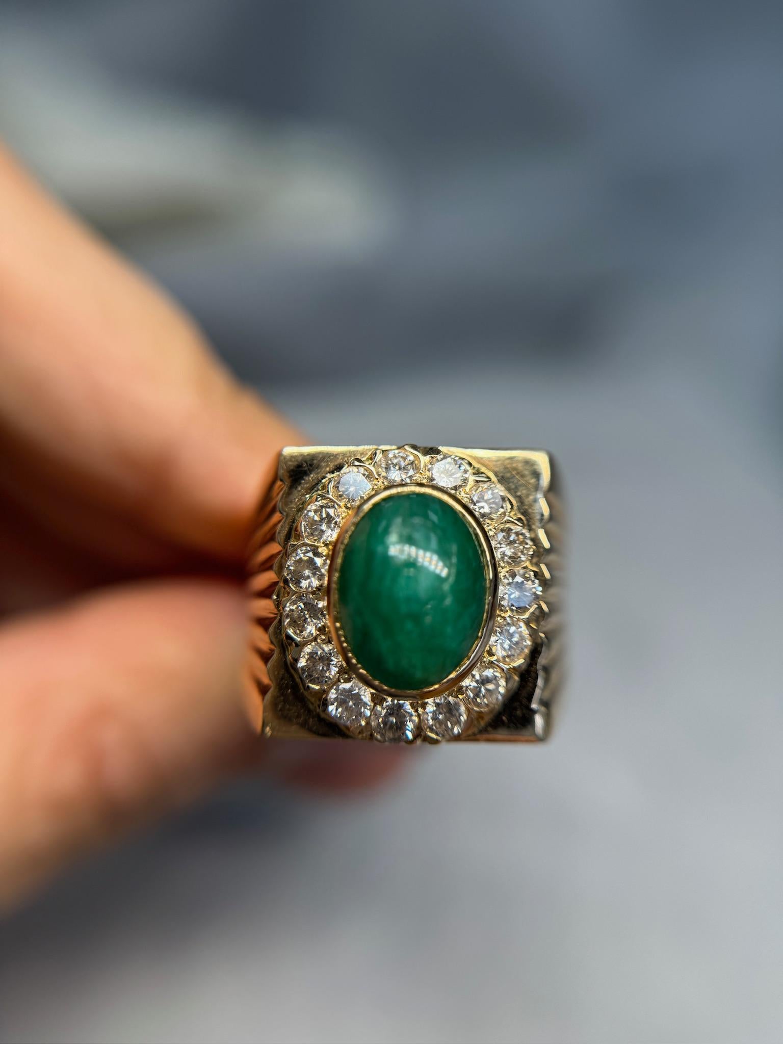 Estate Men's Ring with Natural Emerald & Diamond Halo 18k YG Size 11 For Sale 1