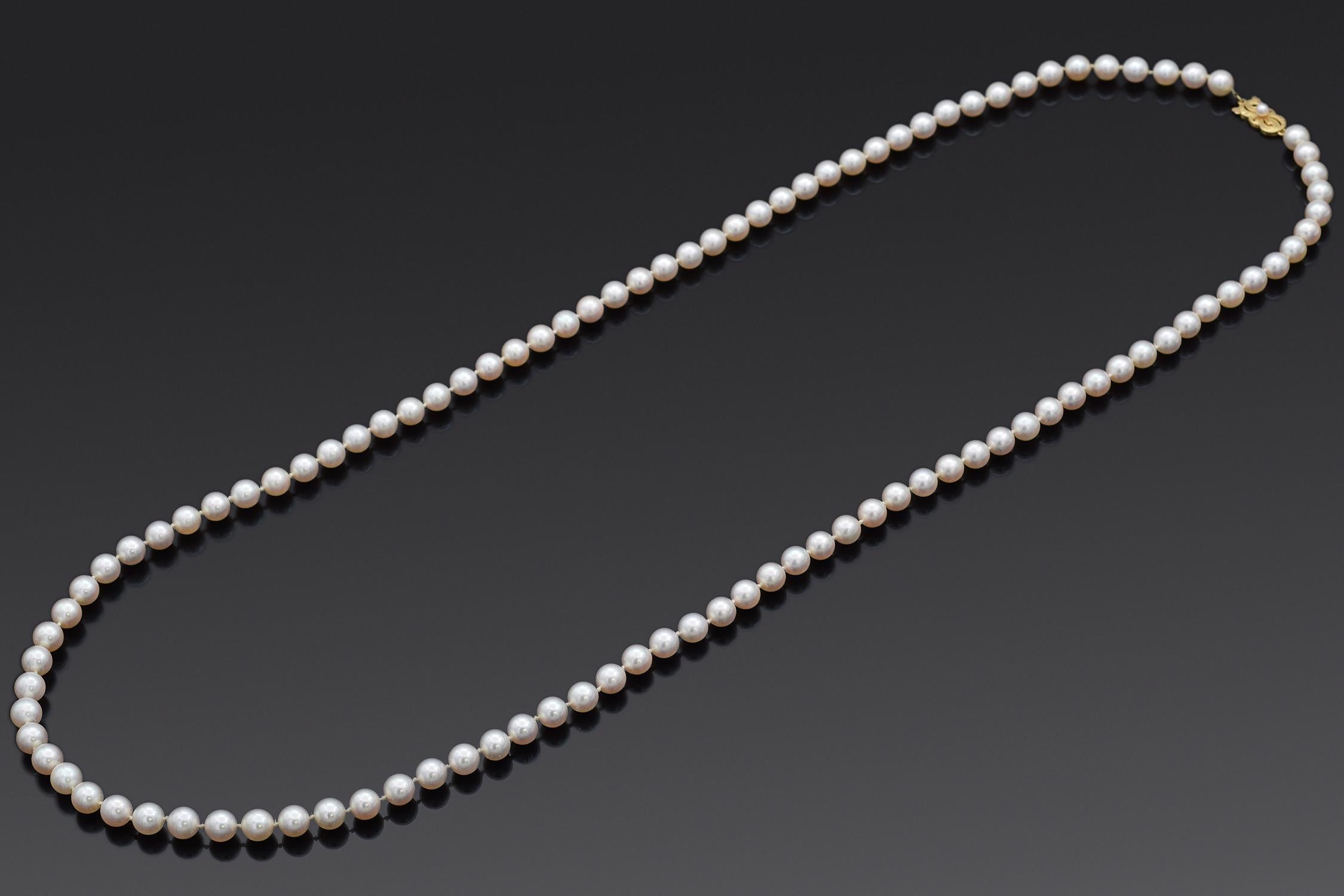 Estate Mikimoto 7.5-8.0 mm Pearl 18K Yellow Gold Beaded Strand Necklace 36Inches In Good Condition In New York, NY